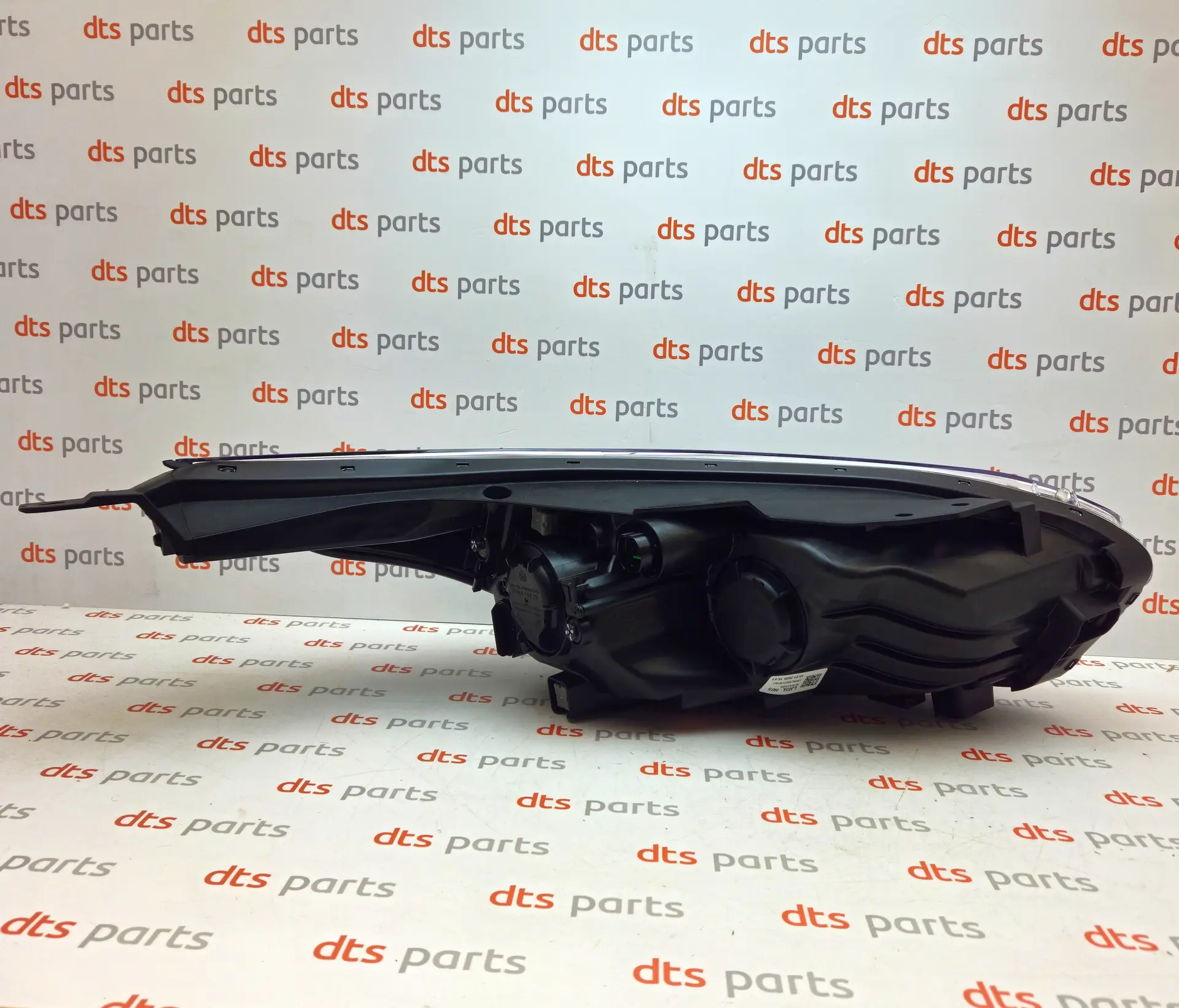OEM Hyundai 92101J7050 – Front left headlight