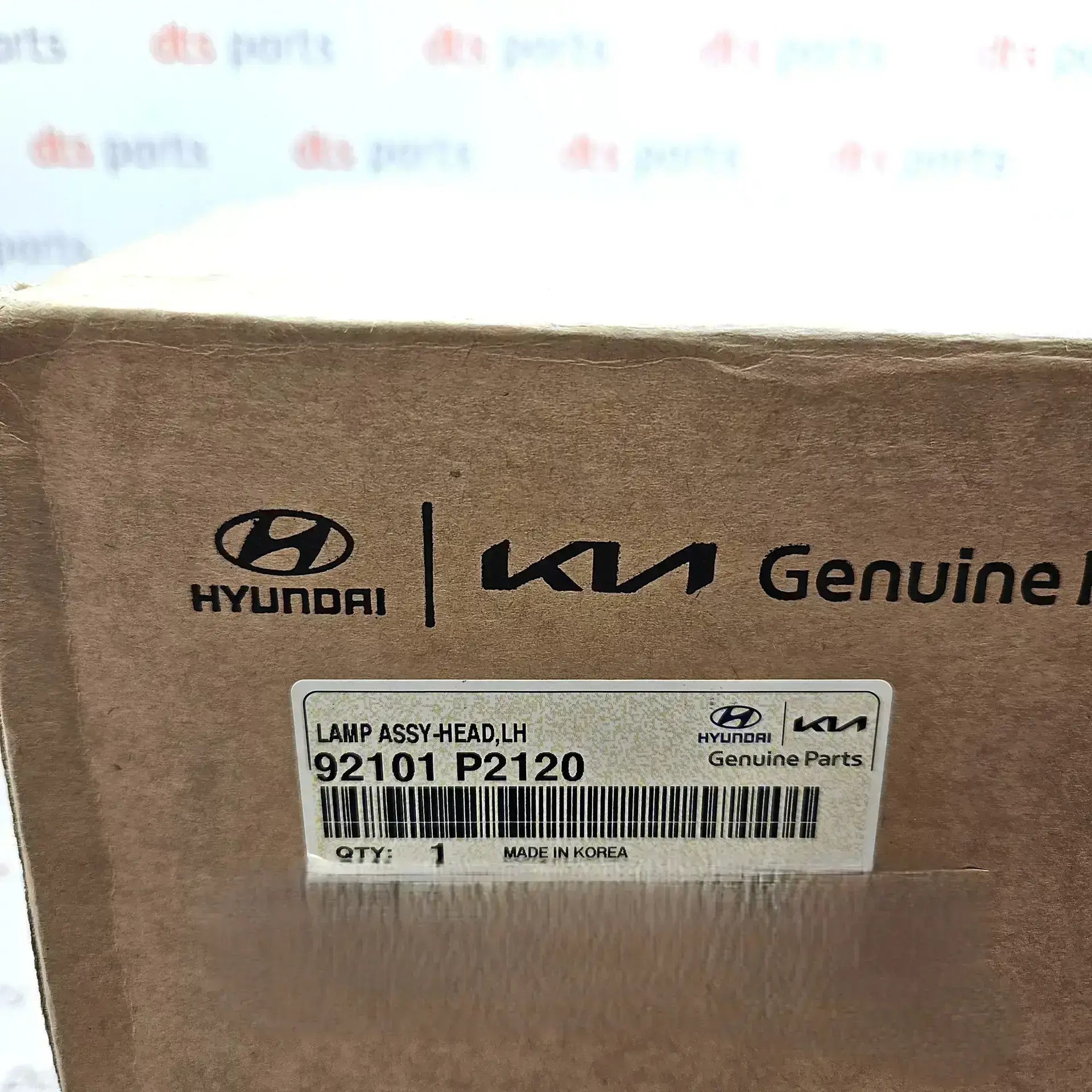 OEM Kia 92101P2120 – Left headlight