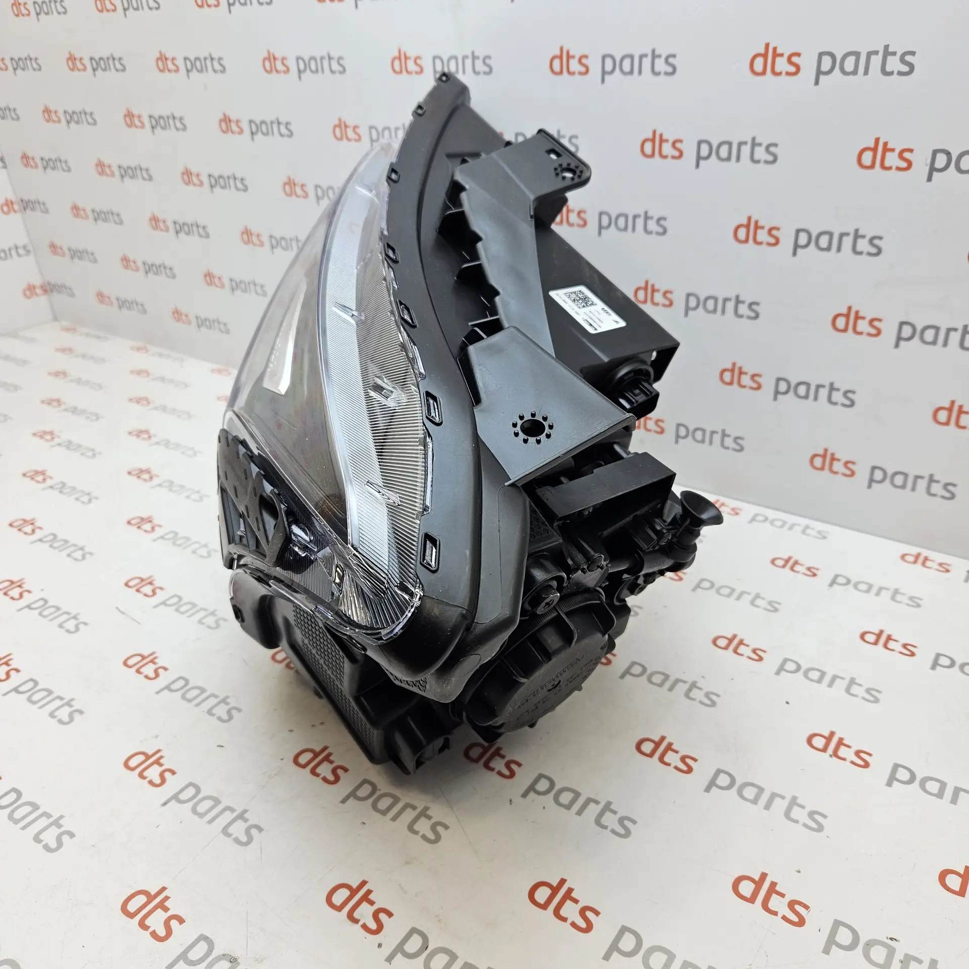 OEM Hyundai 92101Q0500 – Left front headlight assembly