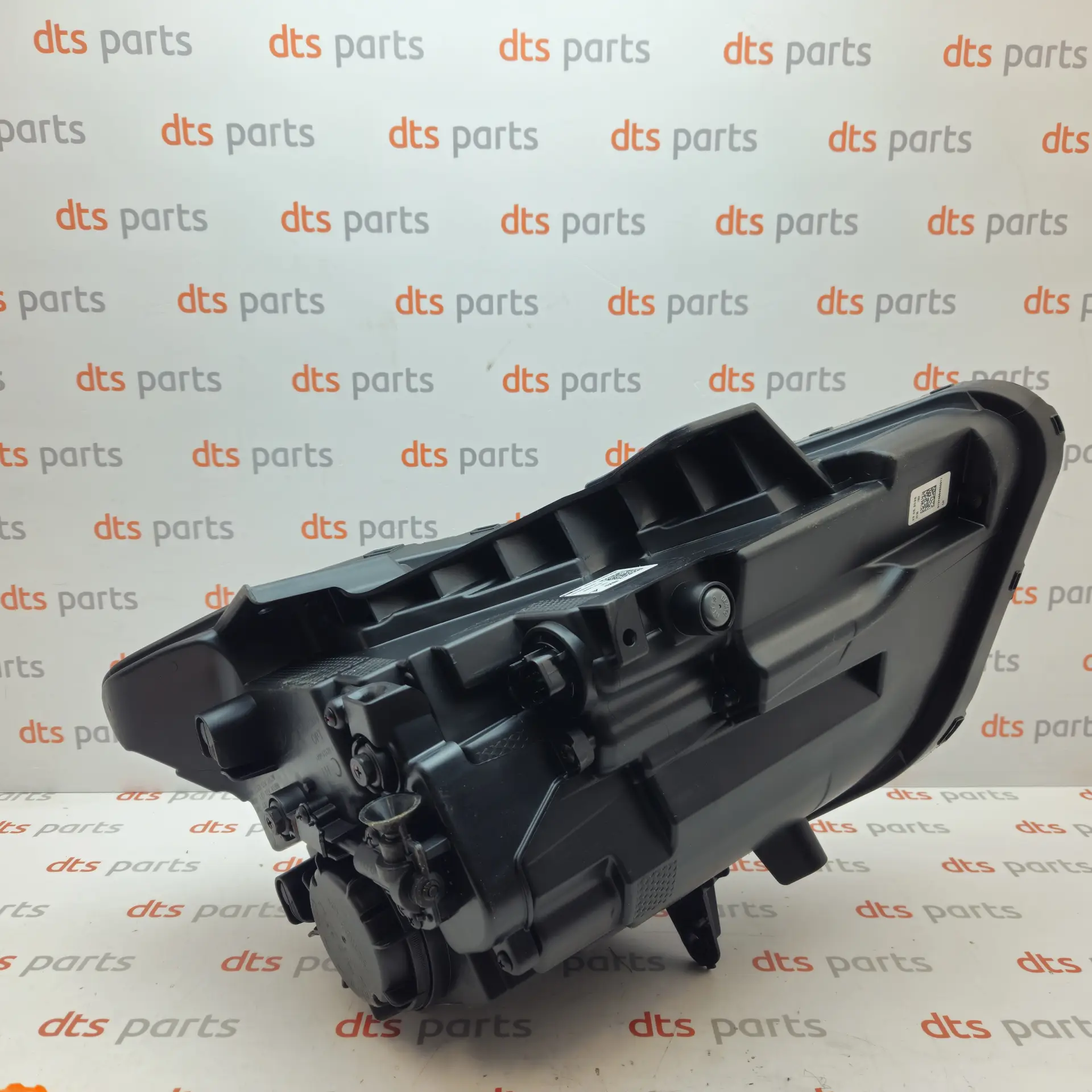 OEM Hyundai 92101Q0600 – Left side front headlight housing assembly