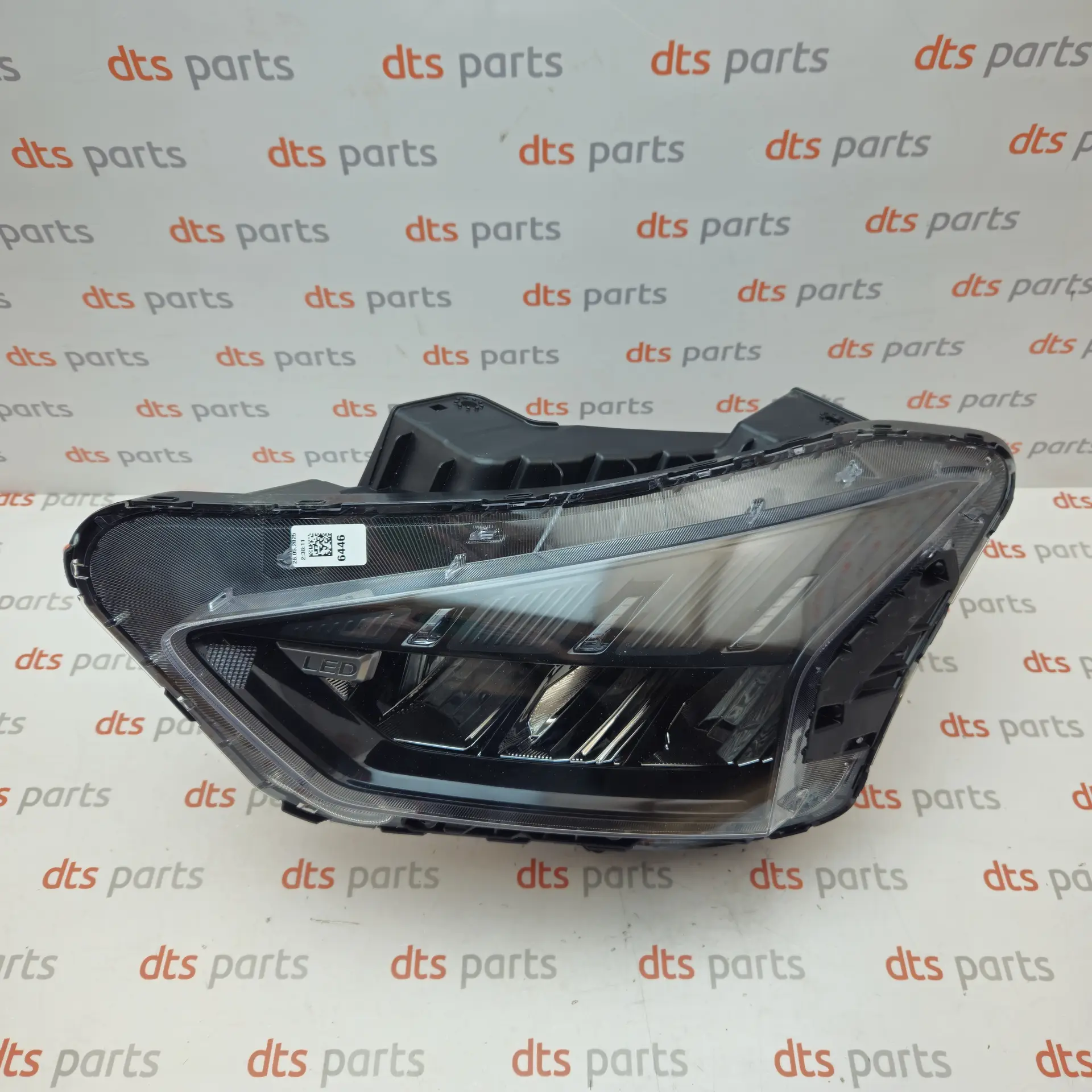 OEM Hyundai 92101Q0600 – Left side front headlight housing assembly