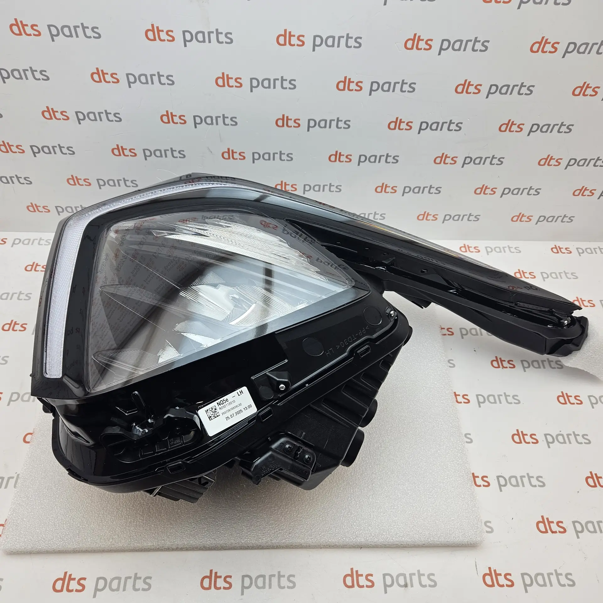 OEM Hyundai 92101R2000 – Front left headlight