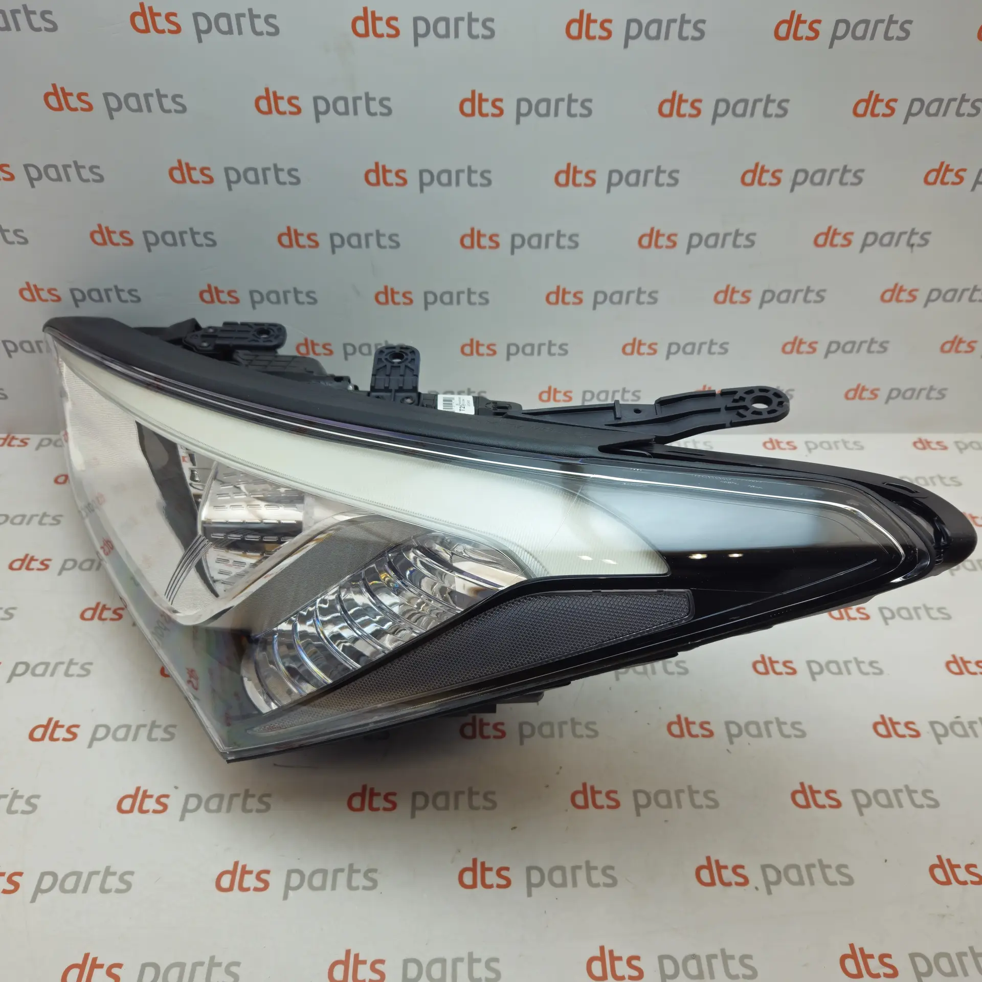 OEM Hyundai 921032W220 – Front Left Main Headlight Assembly