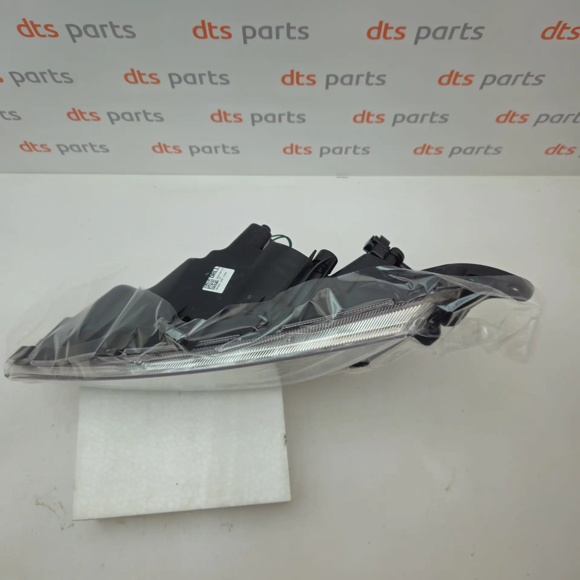 OEM Hyundai 92201A6110 – Front left LED fog light
