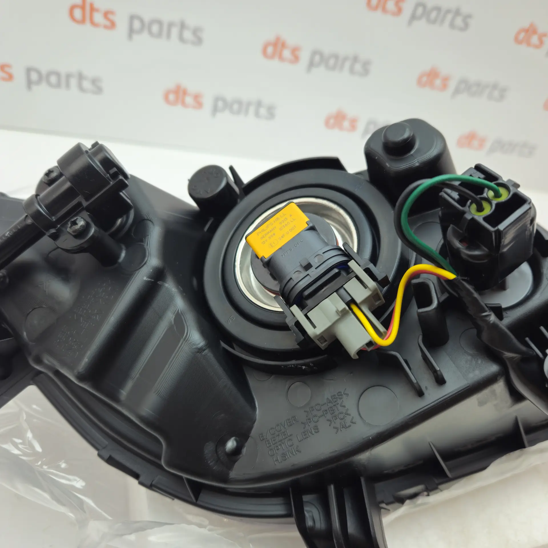 OEM Hyundai 92201A6110 – Front left LED fog light