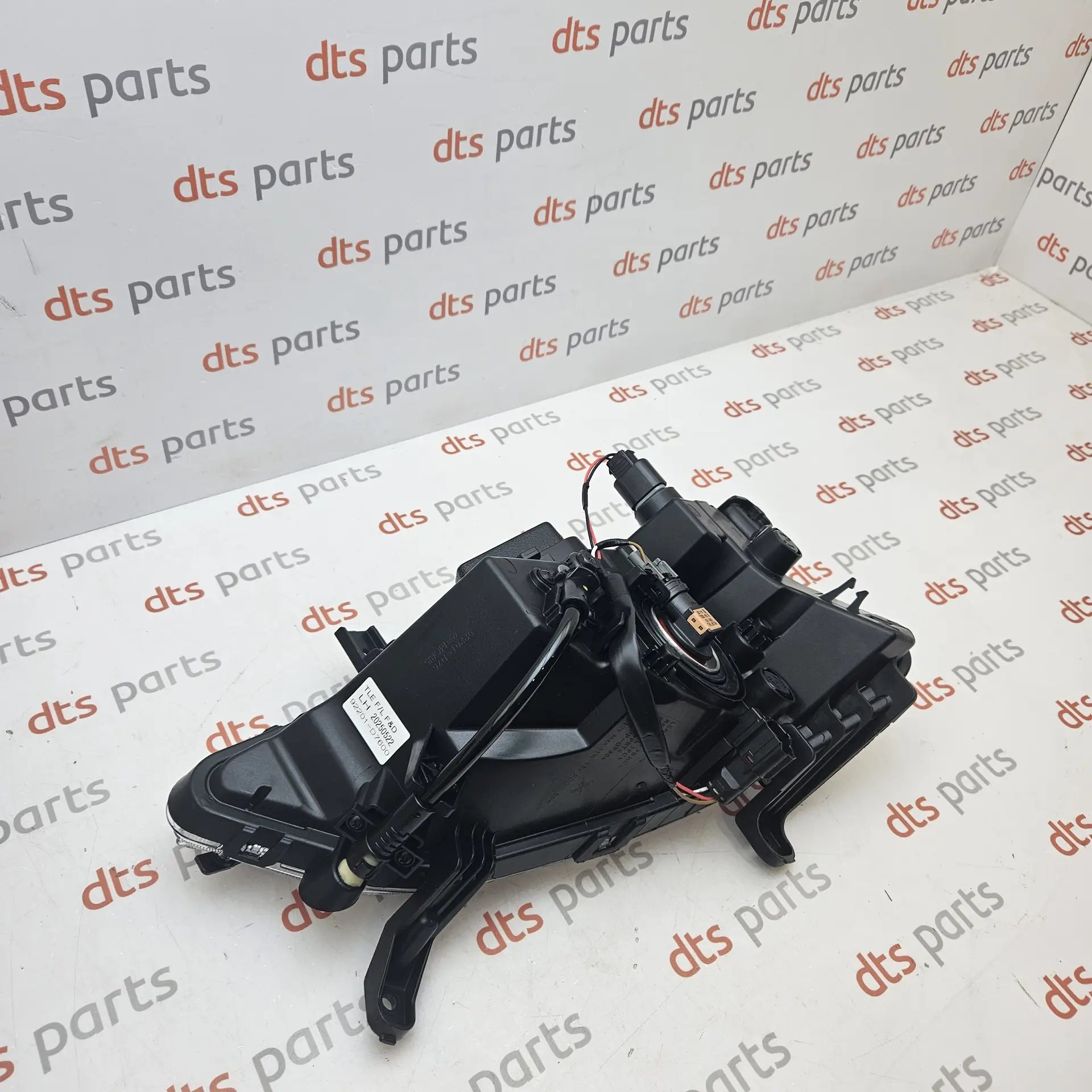OEM Hyundai 92201D7600 – Front left fog light