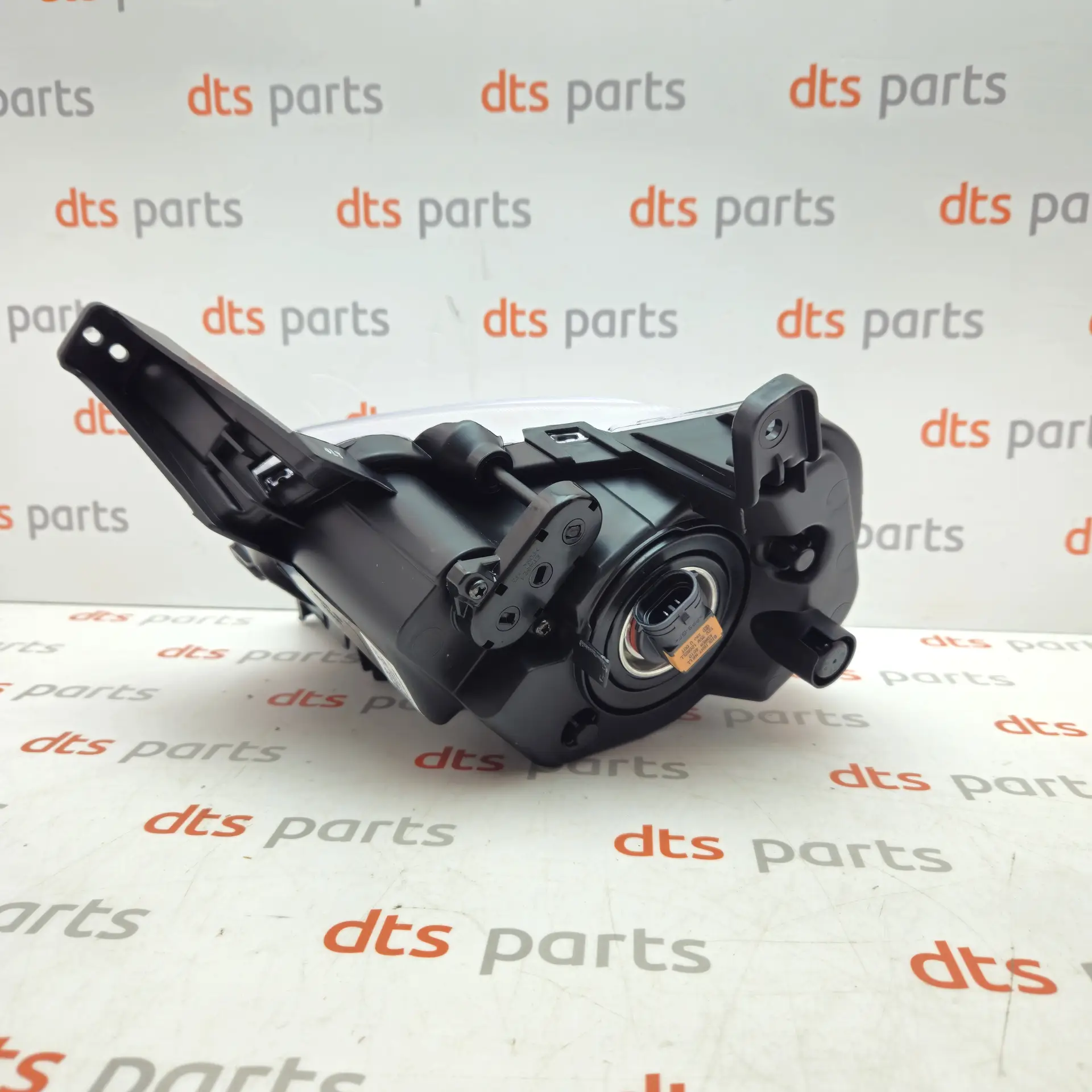 OEM Kia 92201J7000 – Front fog light