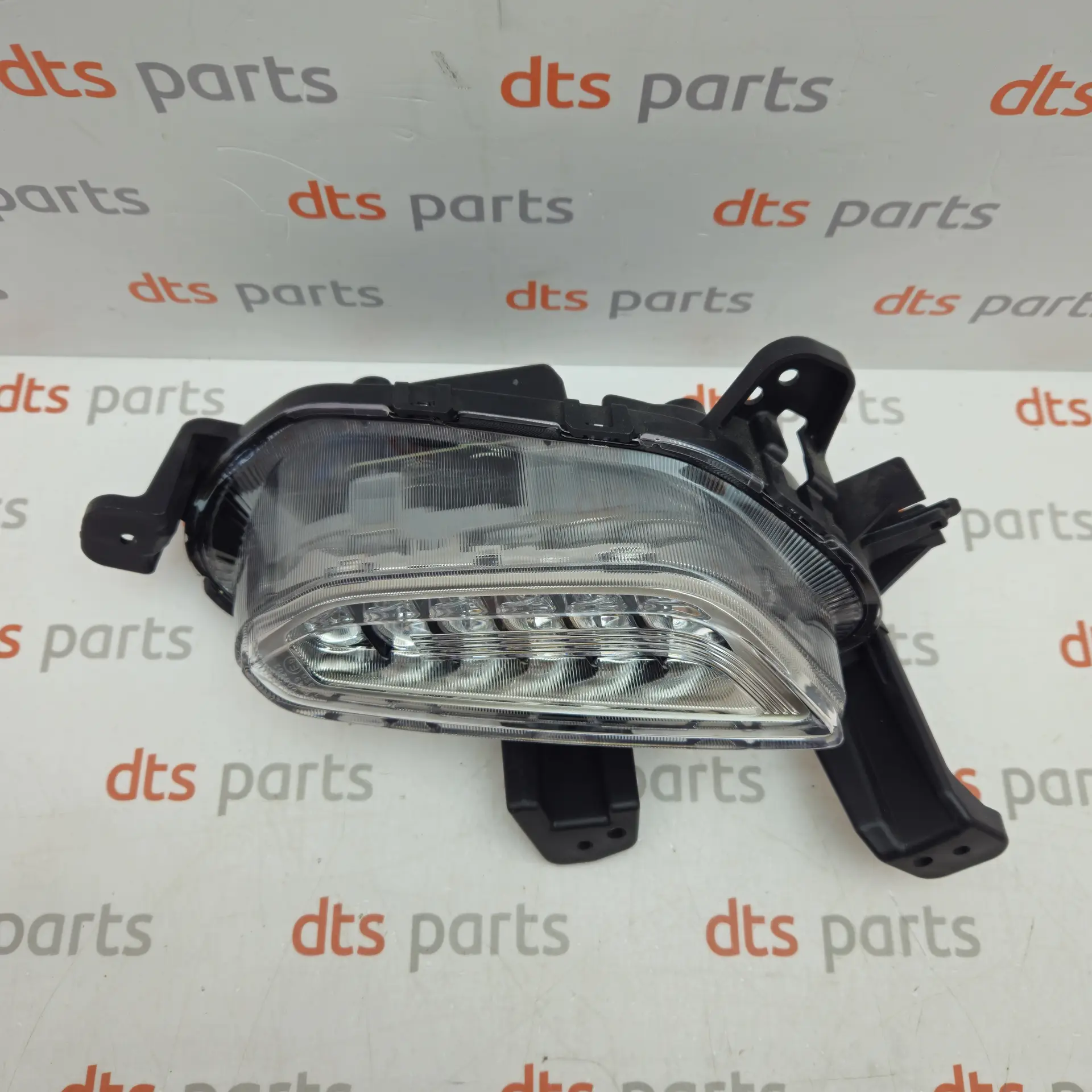 OEM Hyundai 92207G4110 – Front left daytime running light DRL
