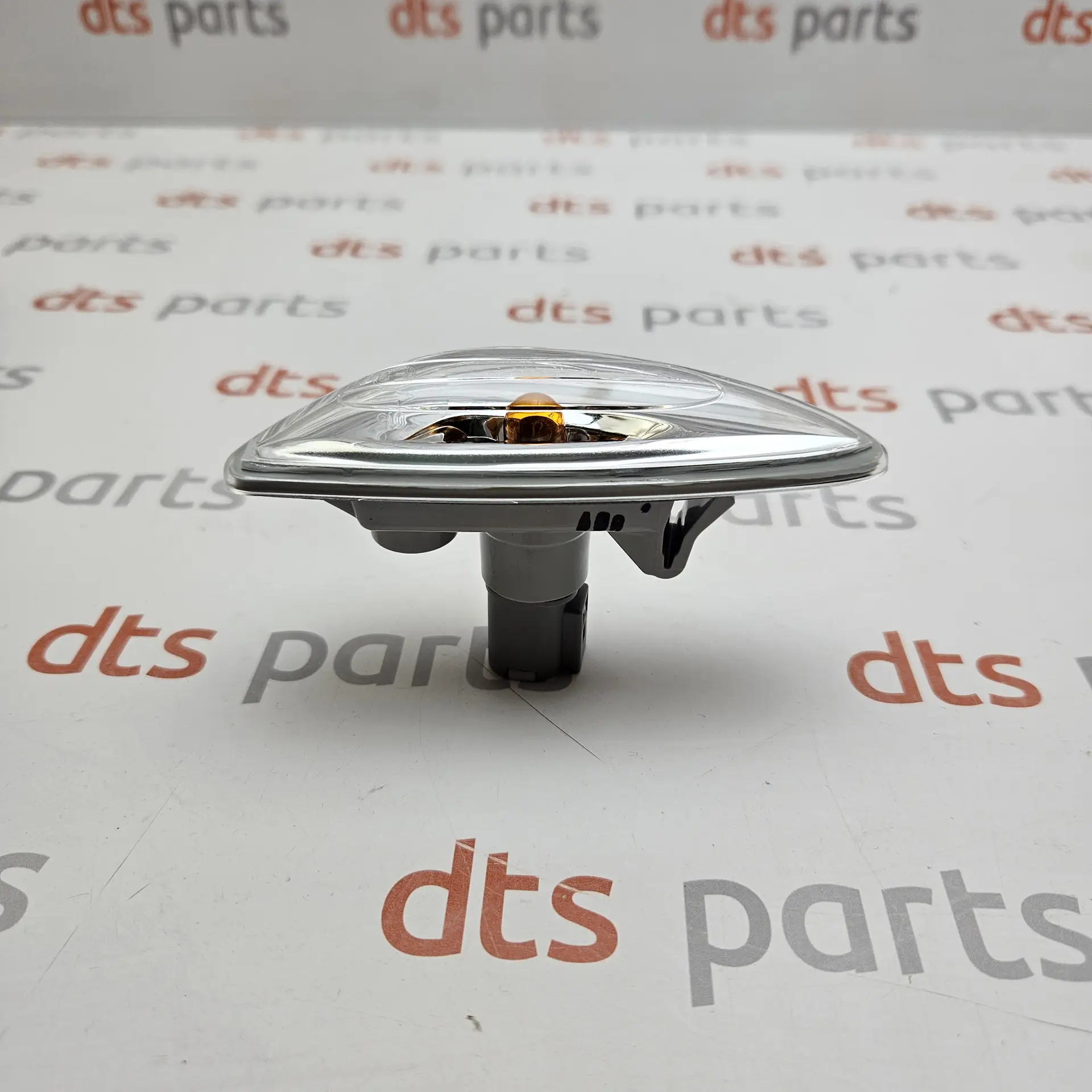 OEM Hyundai 92303A2000 – Indicator lamp