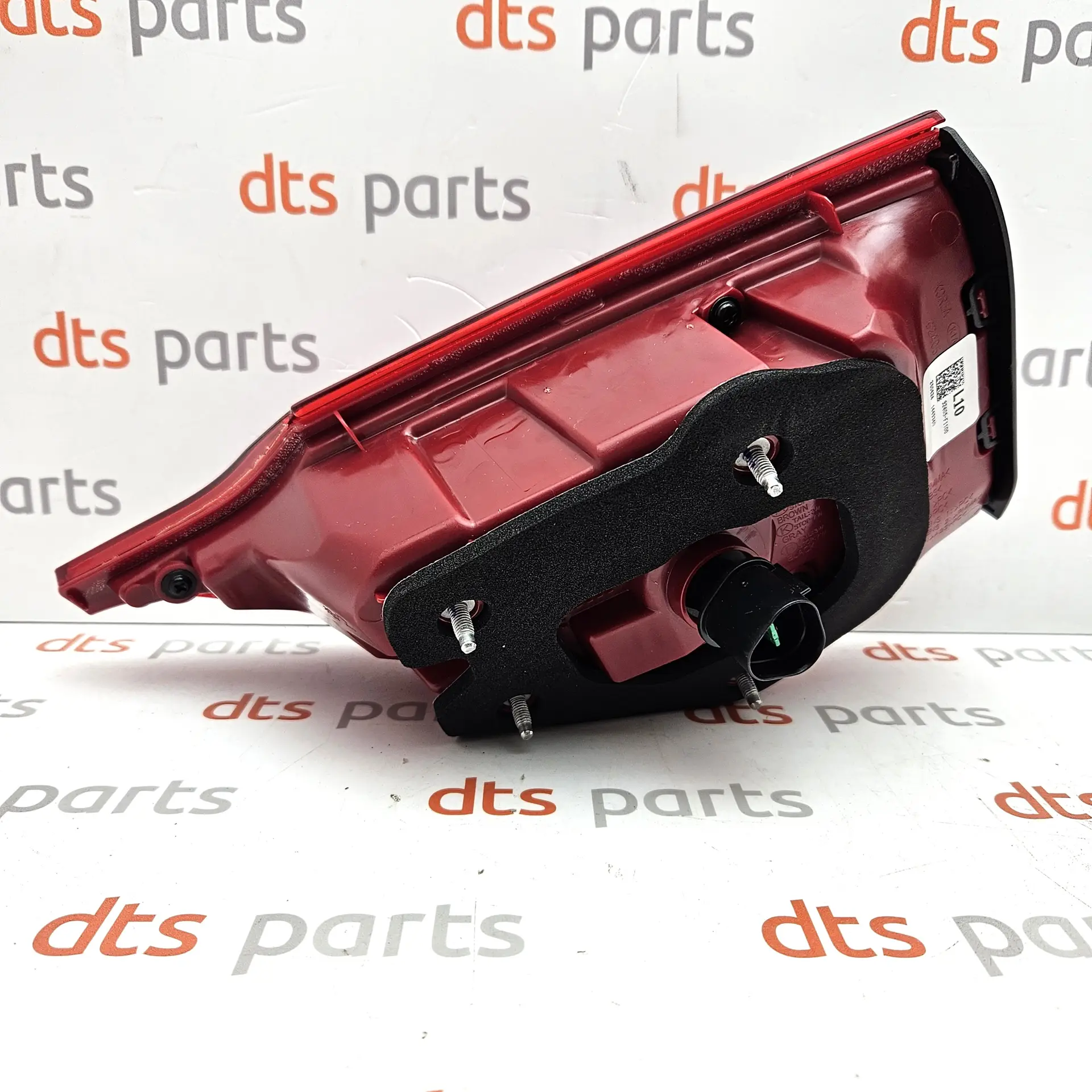 OEM Kia 92405F1100 – Inner tail light , left