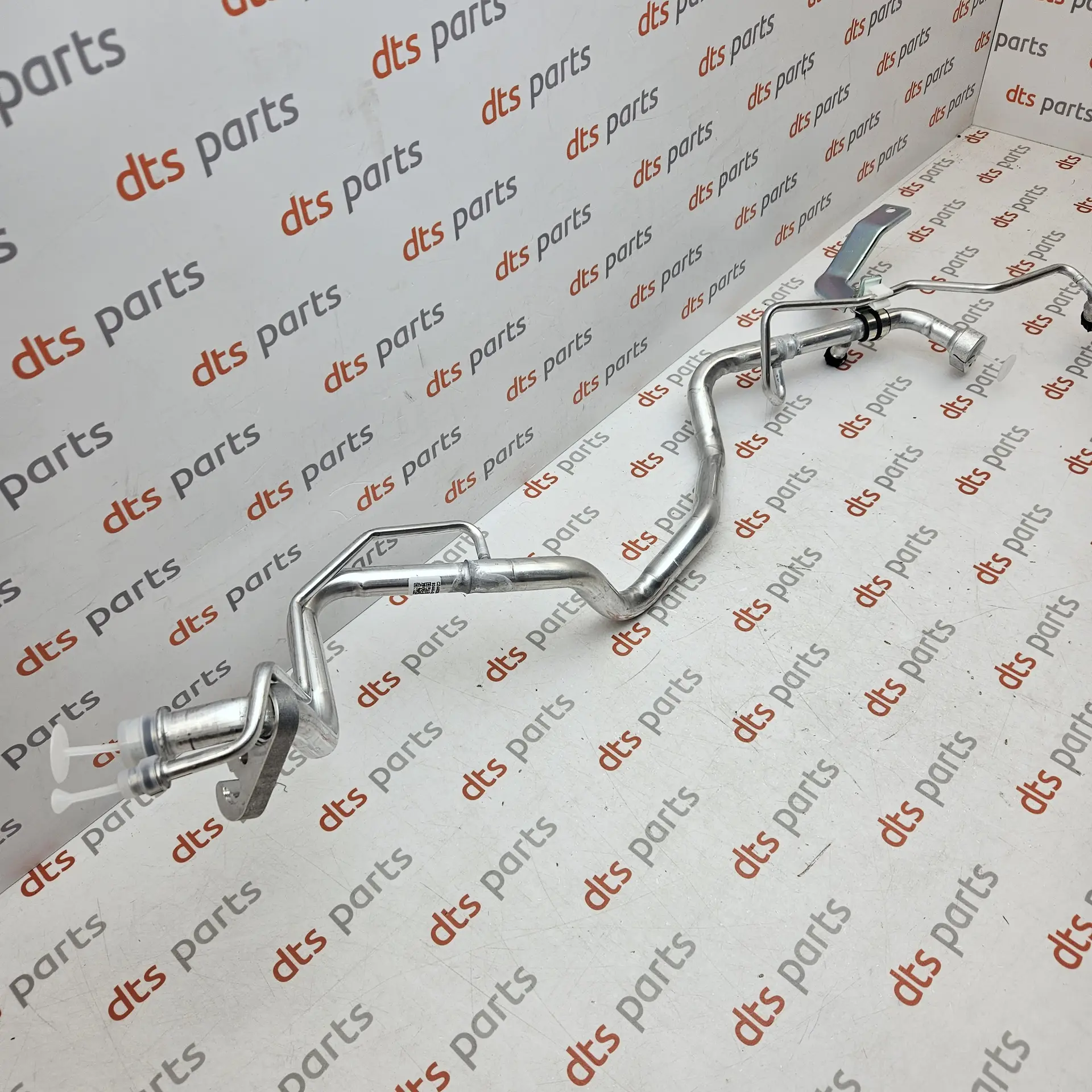 OEM Nissan 924464EB0A – Air conditioning refrigerant pipe hose assembly