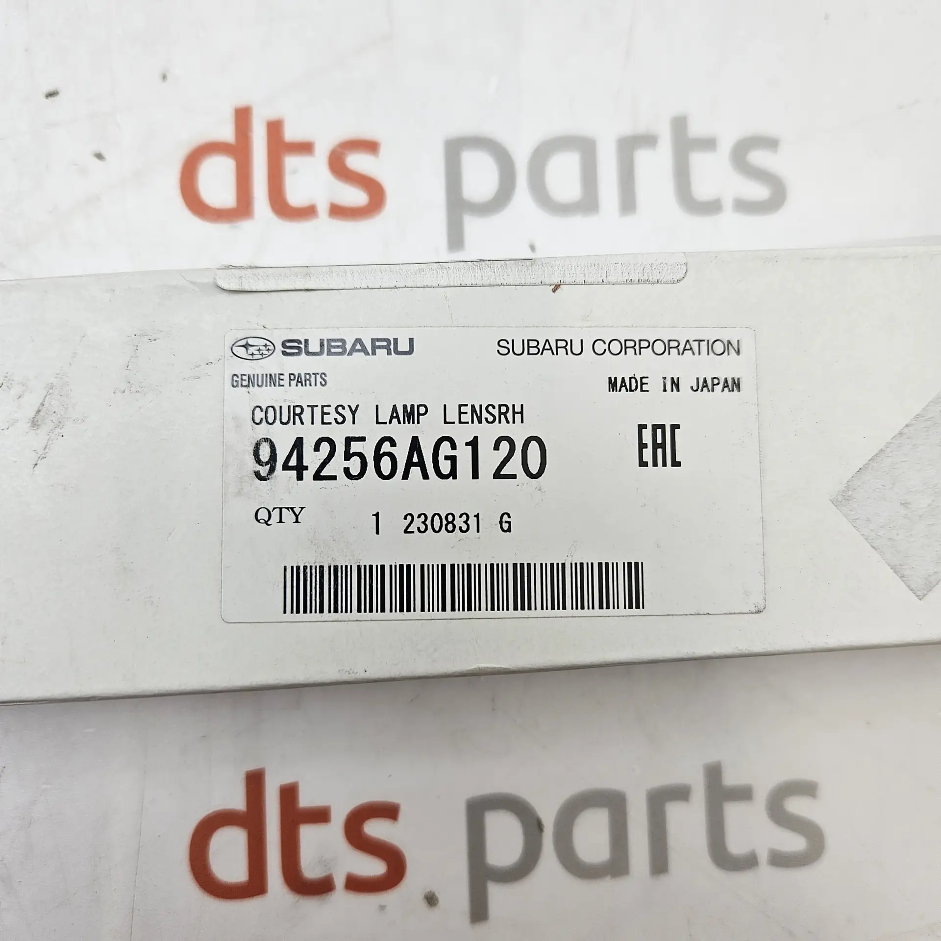 OEM Subaru 94256AG120 – Front right courtesy lamp lens