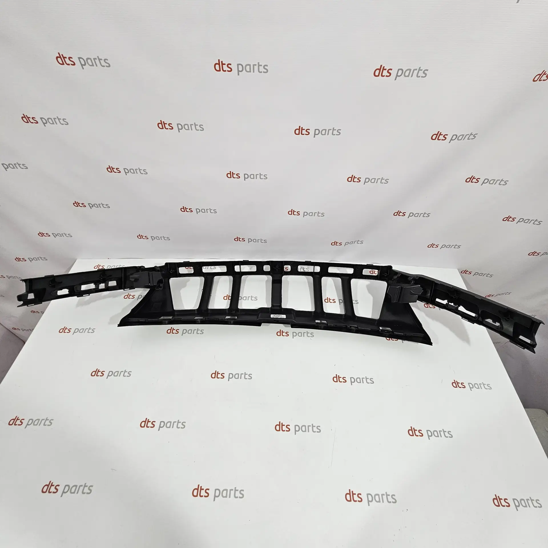 OEM Porsche 95550591520 – Front bumper bracket