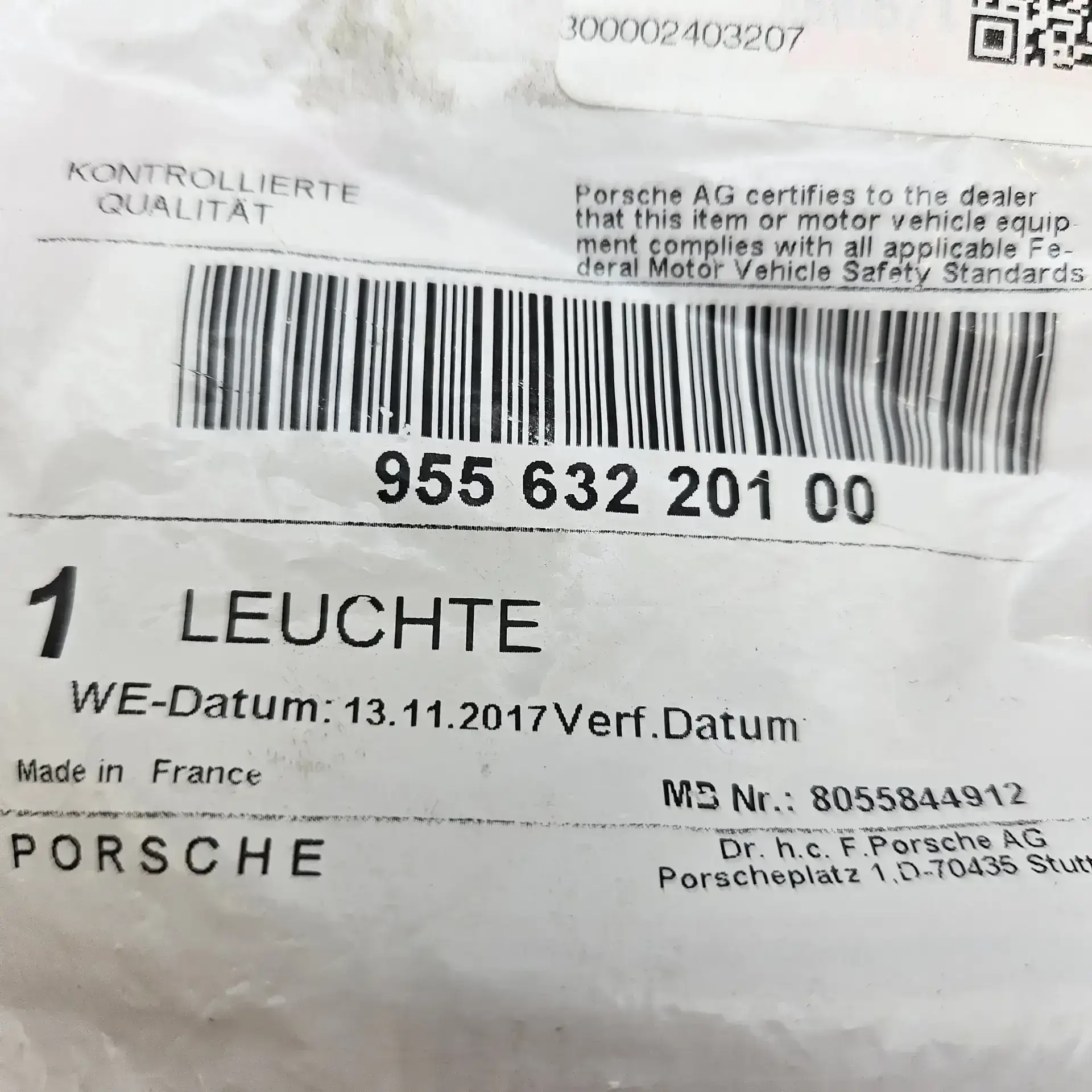 OEM Porsche 95563220100 – Interior light