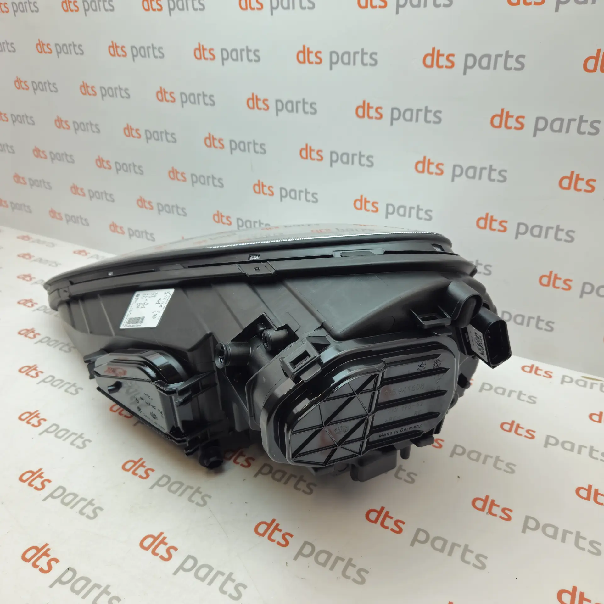 OEM Porsche 958941030AE – Right headlamp