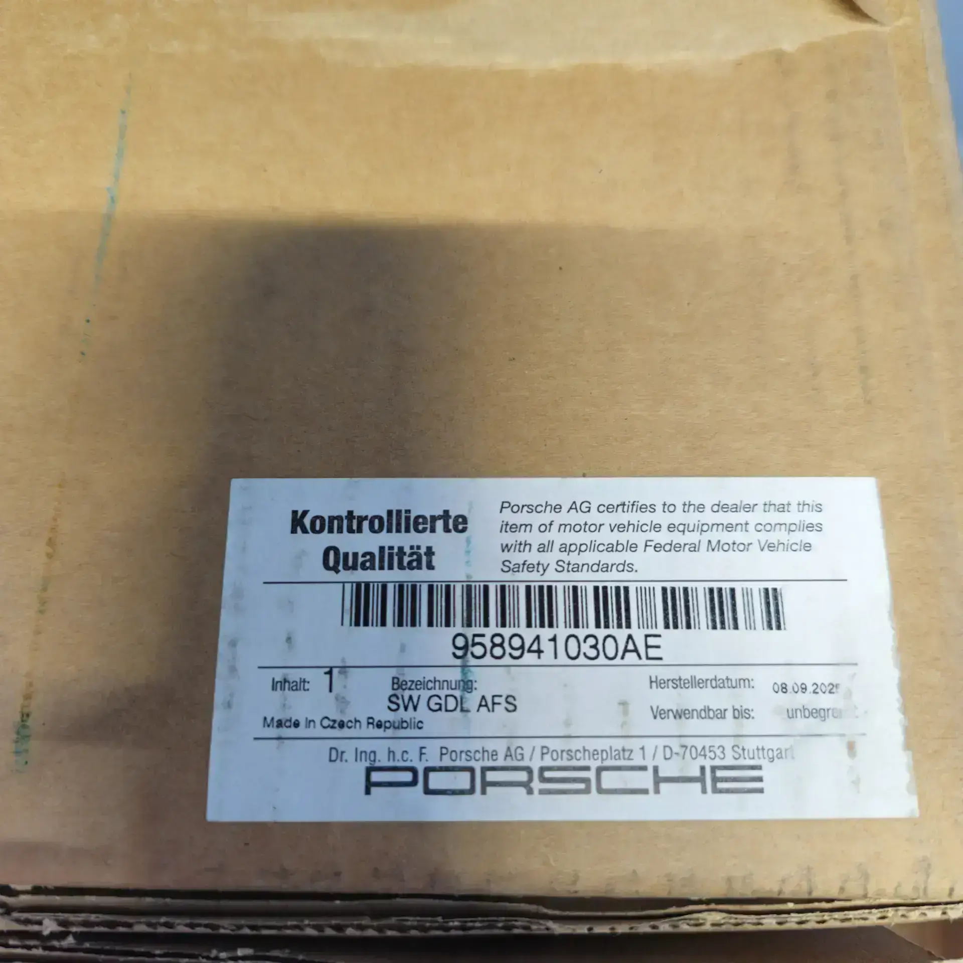 OEM Porsche 958941030AE – Right headlamp