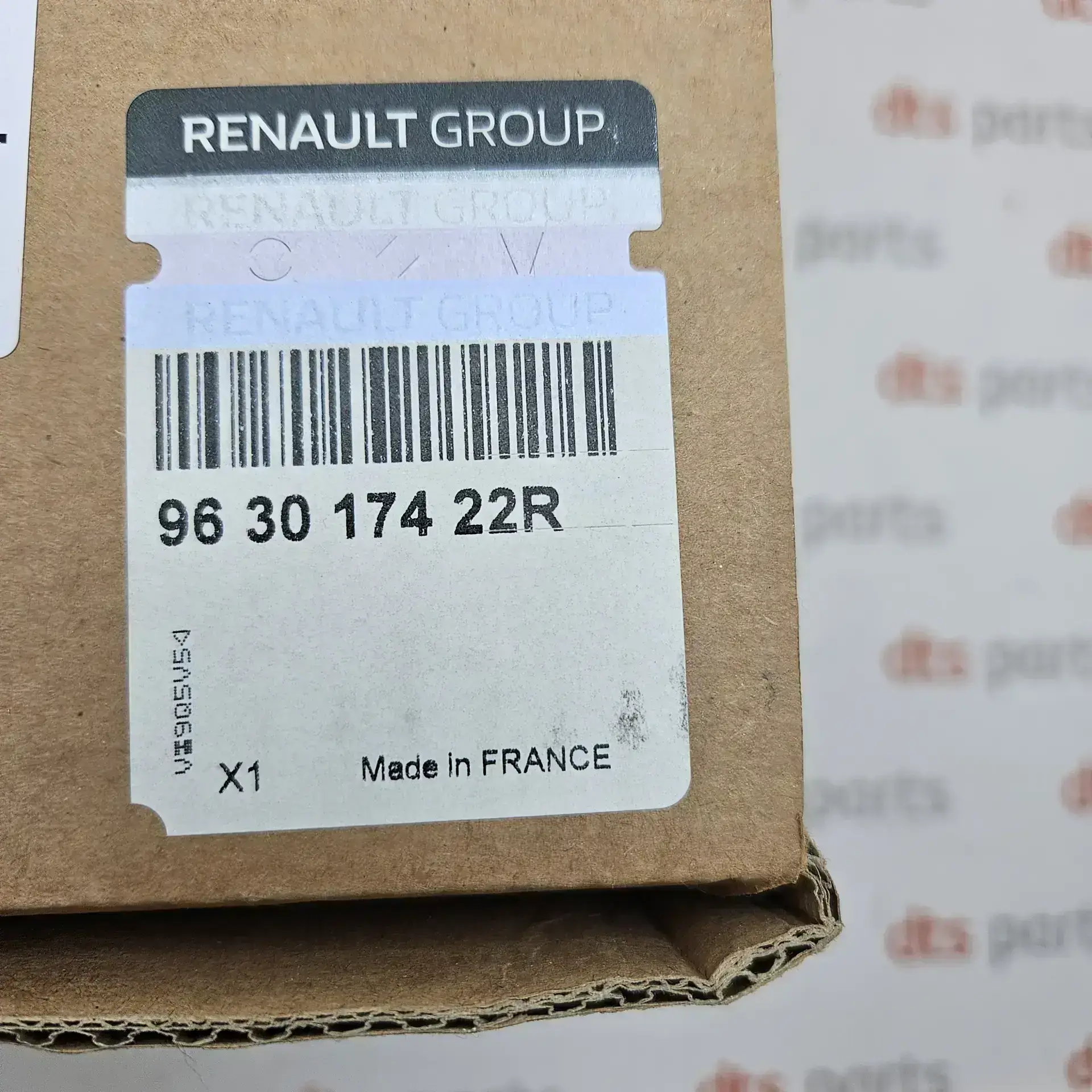 OEM Renault 963017422R – Right wing mirror