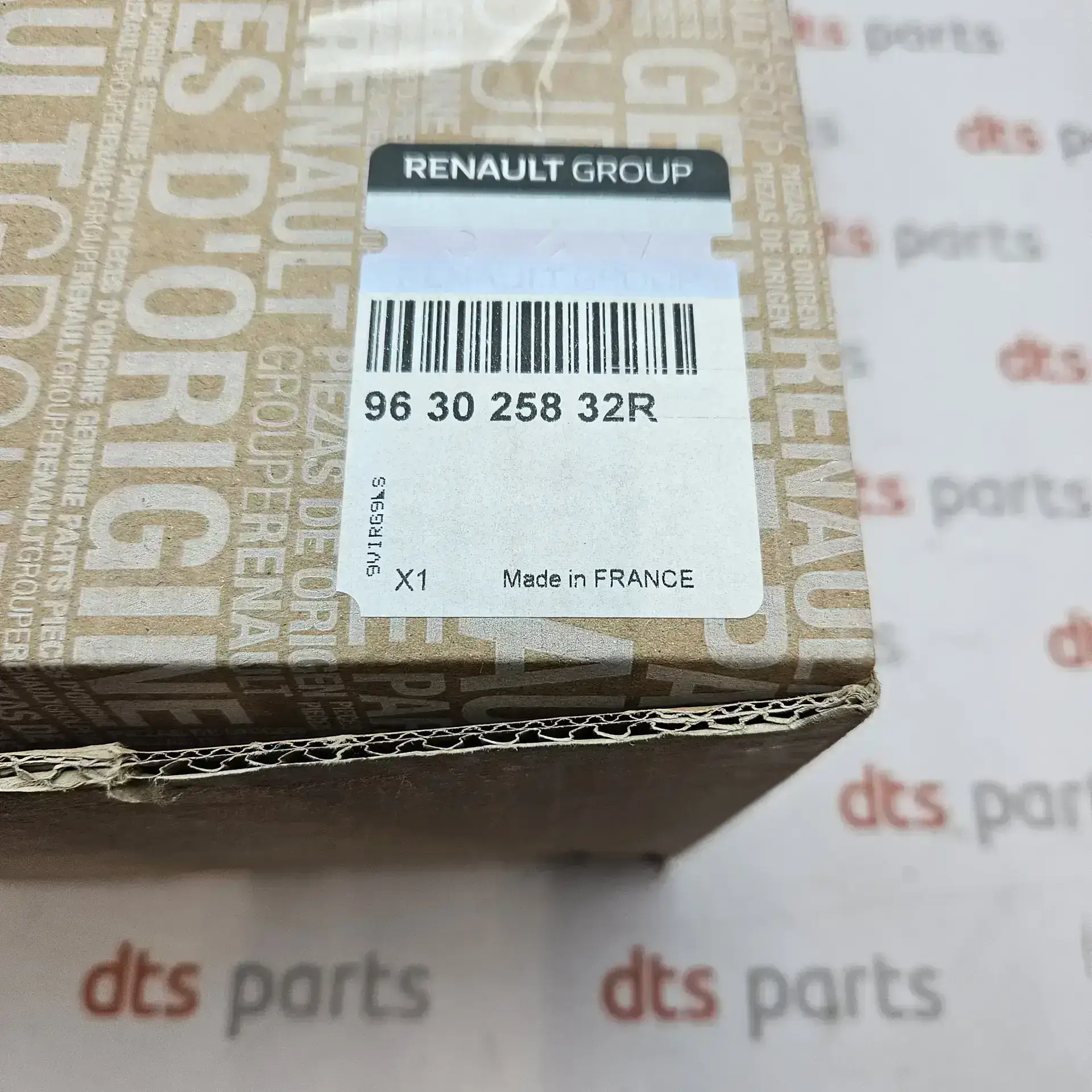 OEM Renault 963025832R – Left side mirror