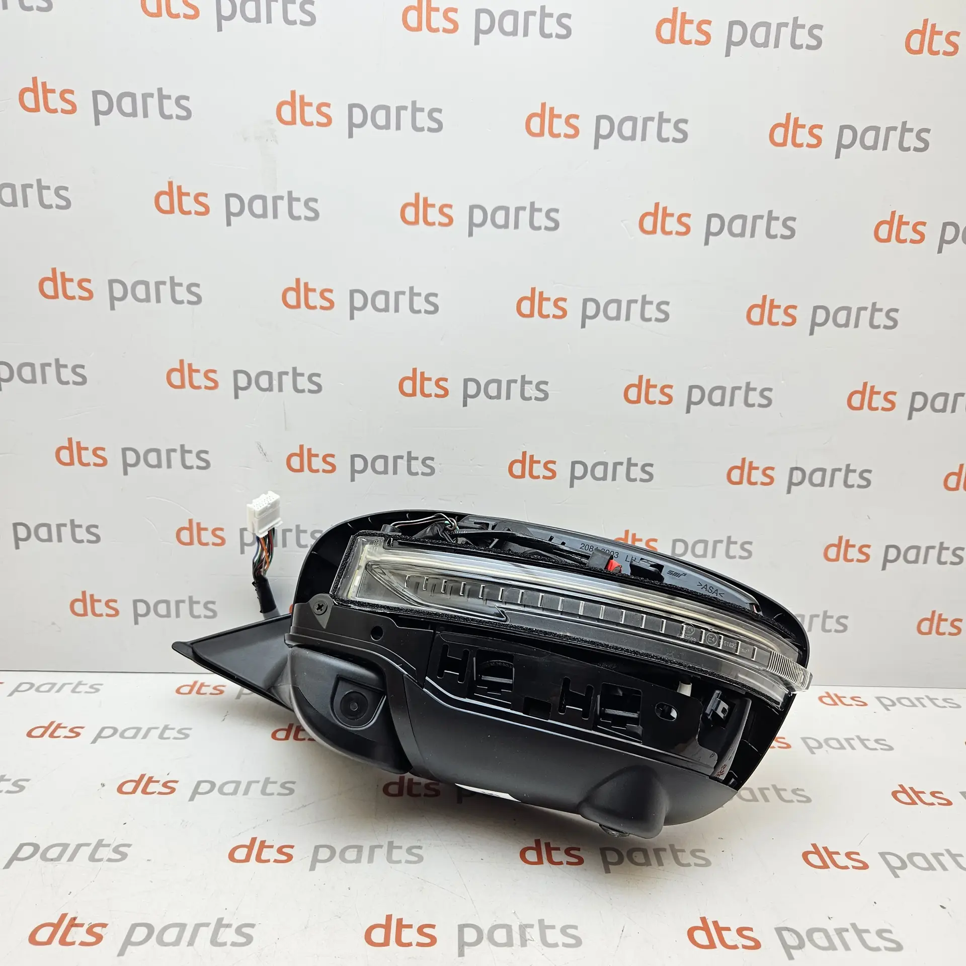OEM Nissan 963026FL5A – Left rear view mirror