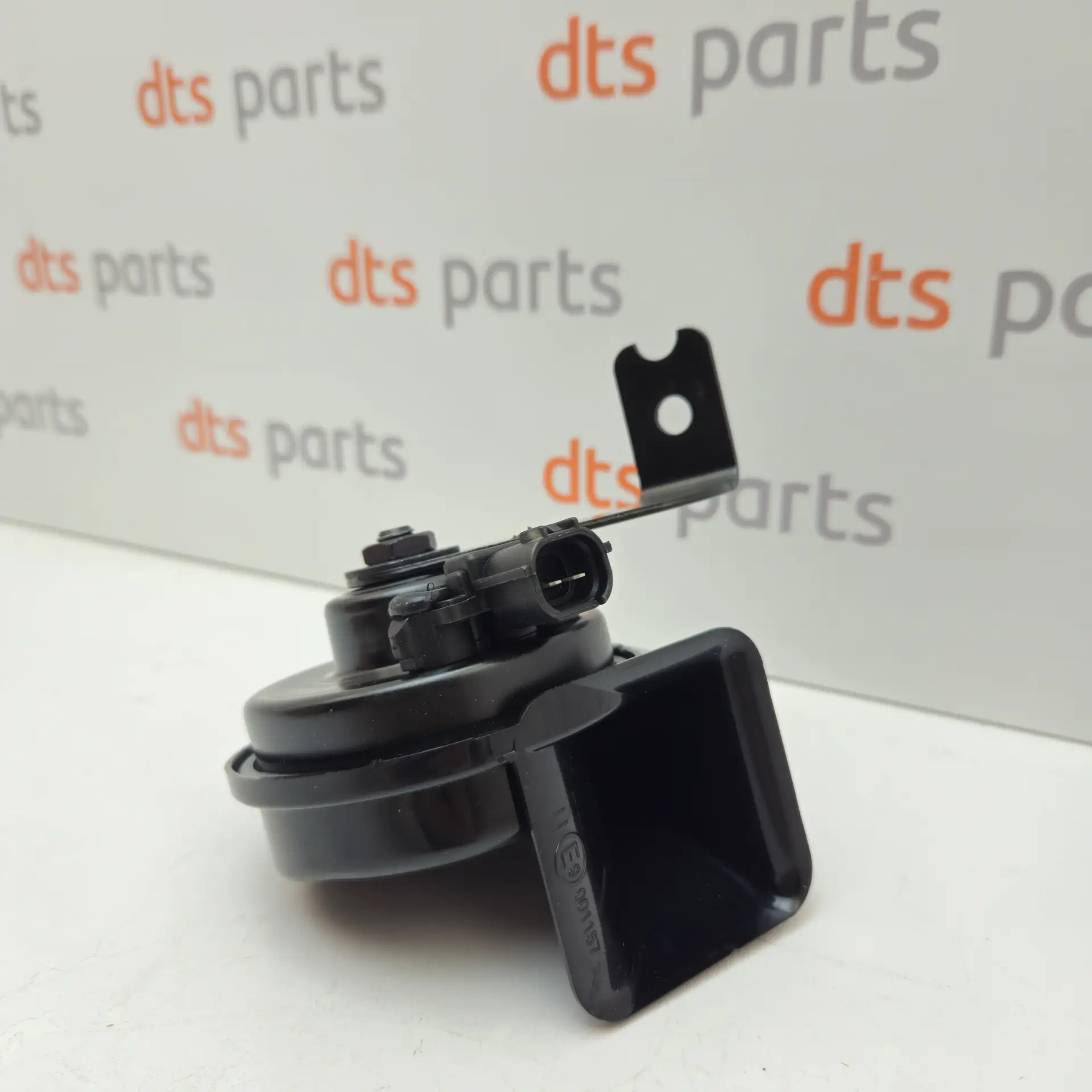 OEM Kia 96621D9000 – High pitch signal horn