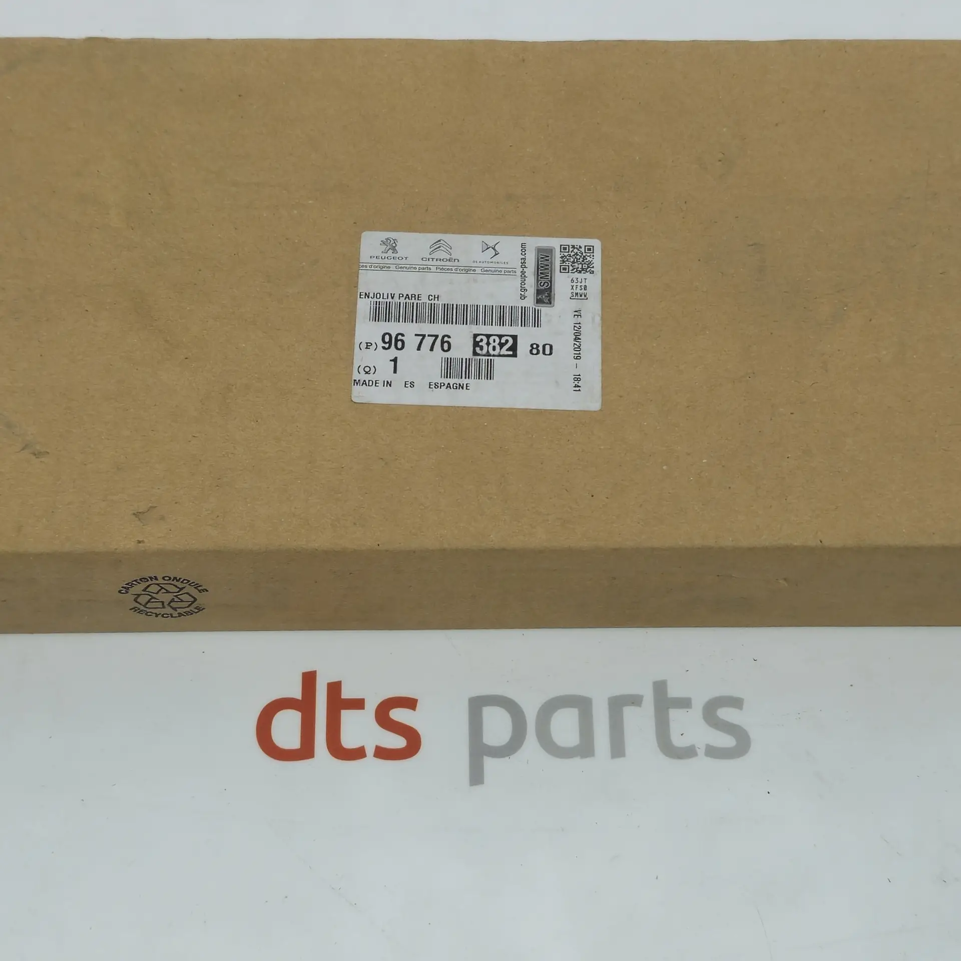 OEM PSA 9677638280 – Front bumper chrome grille