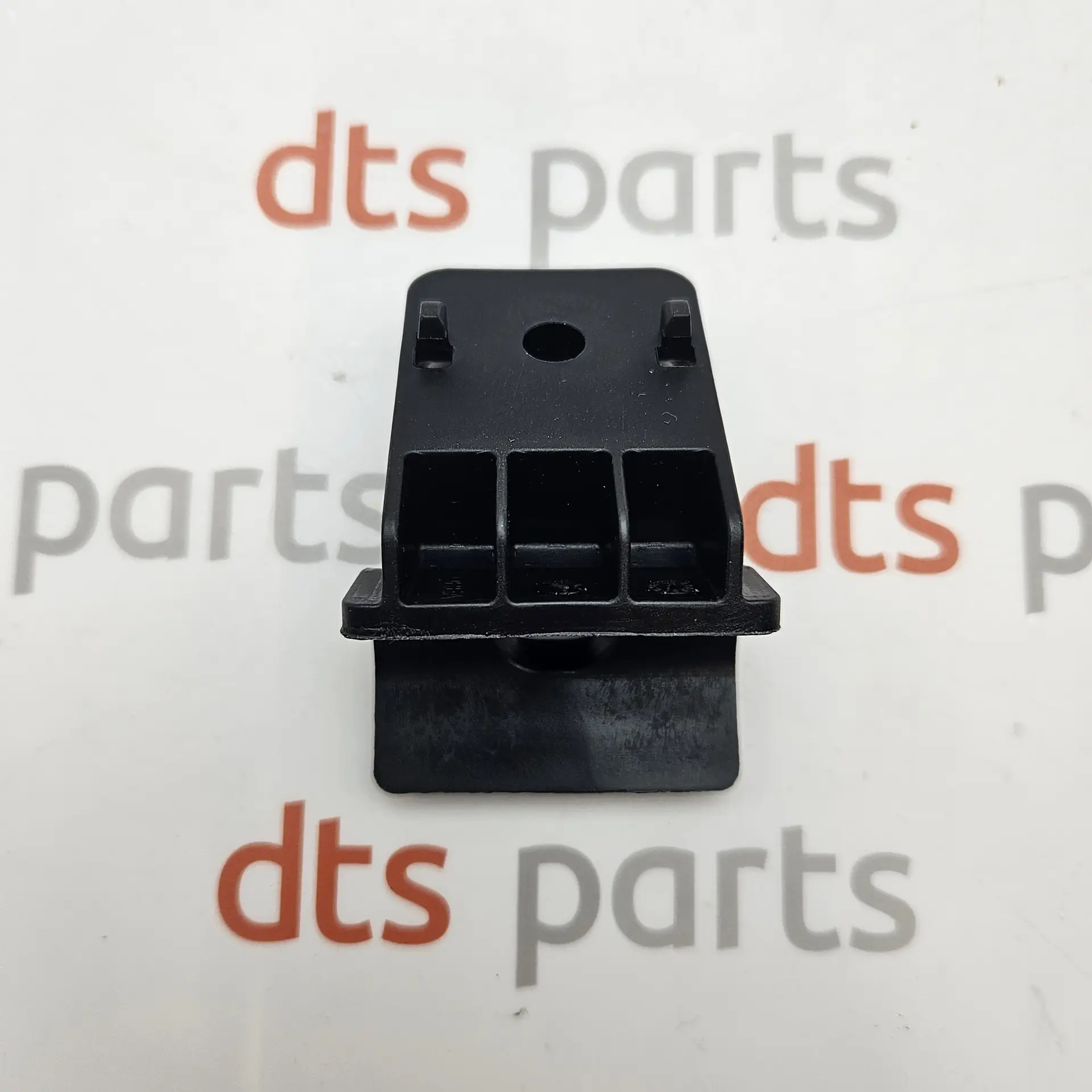 OEM PSA 96968244 – Radiator Upper Bracket