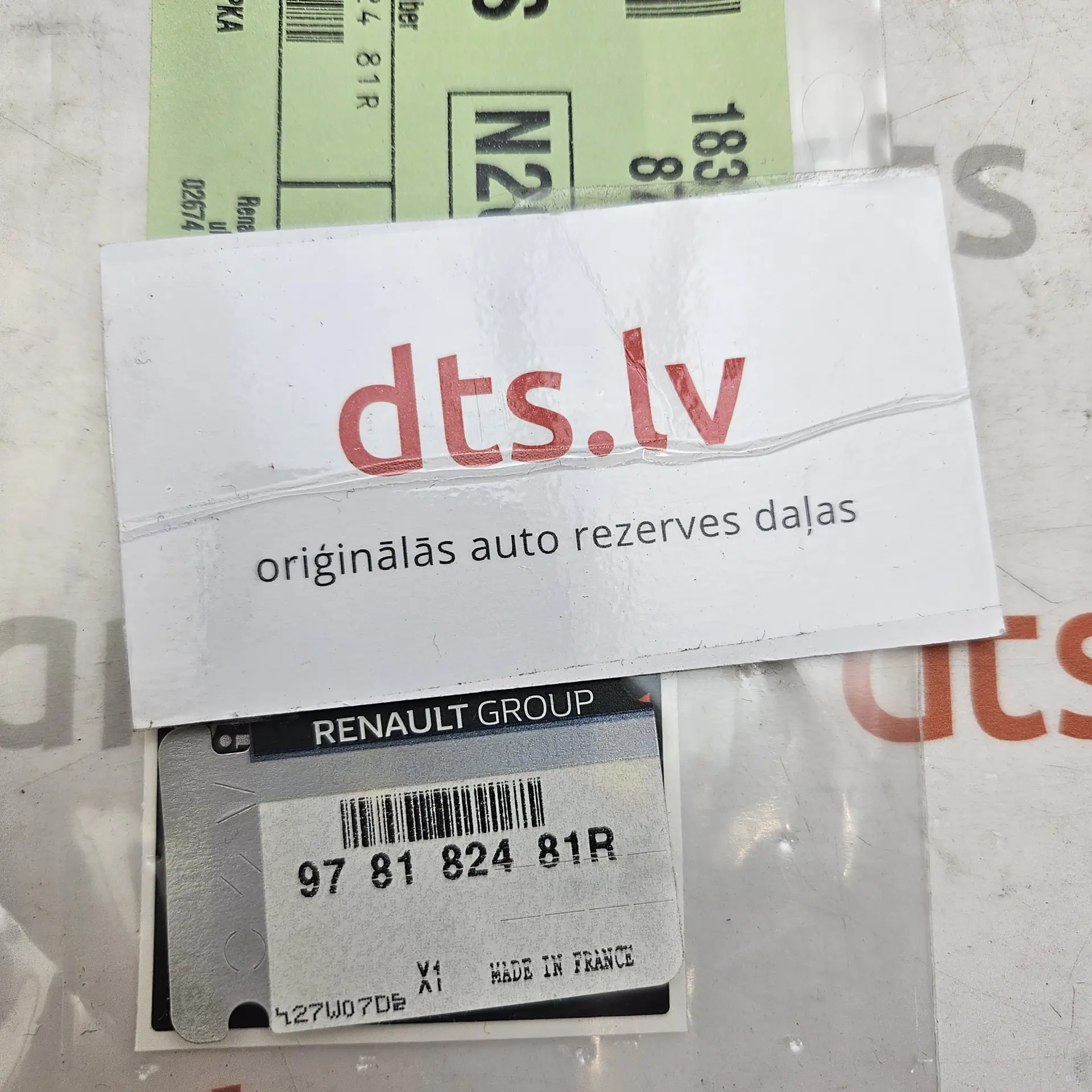 OEM Renault 978182481R – Rear dashboard upper speakers defroster grille assembly