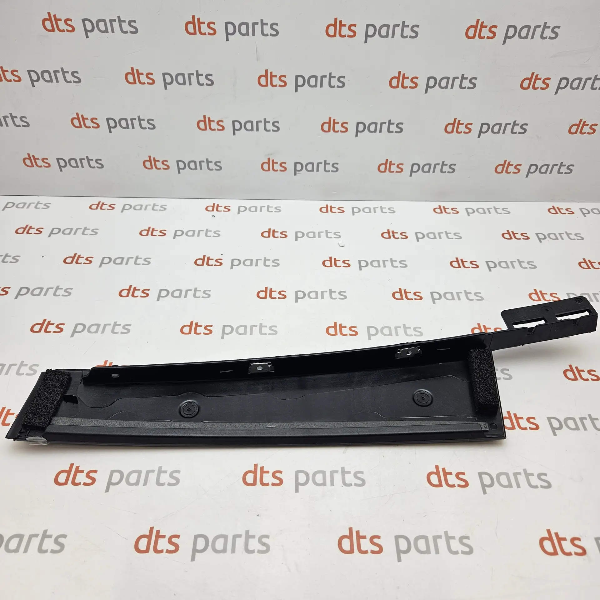 OEM PSA 9801007380 – Front door panel part