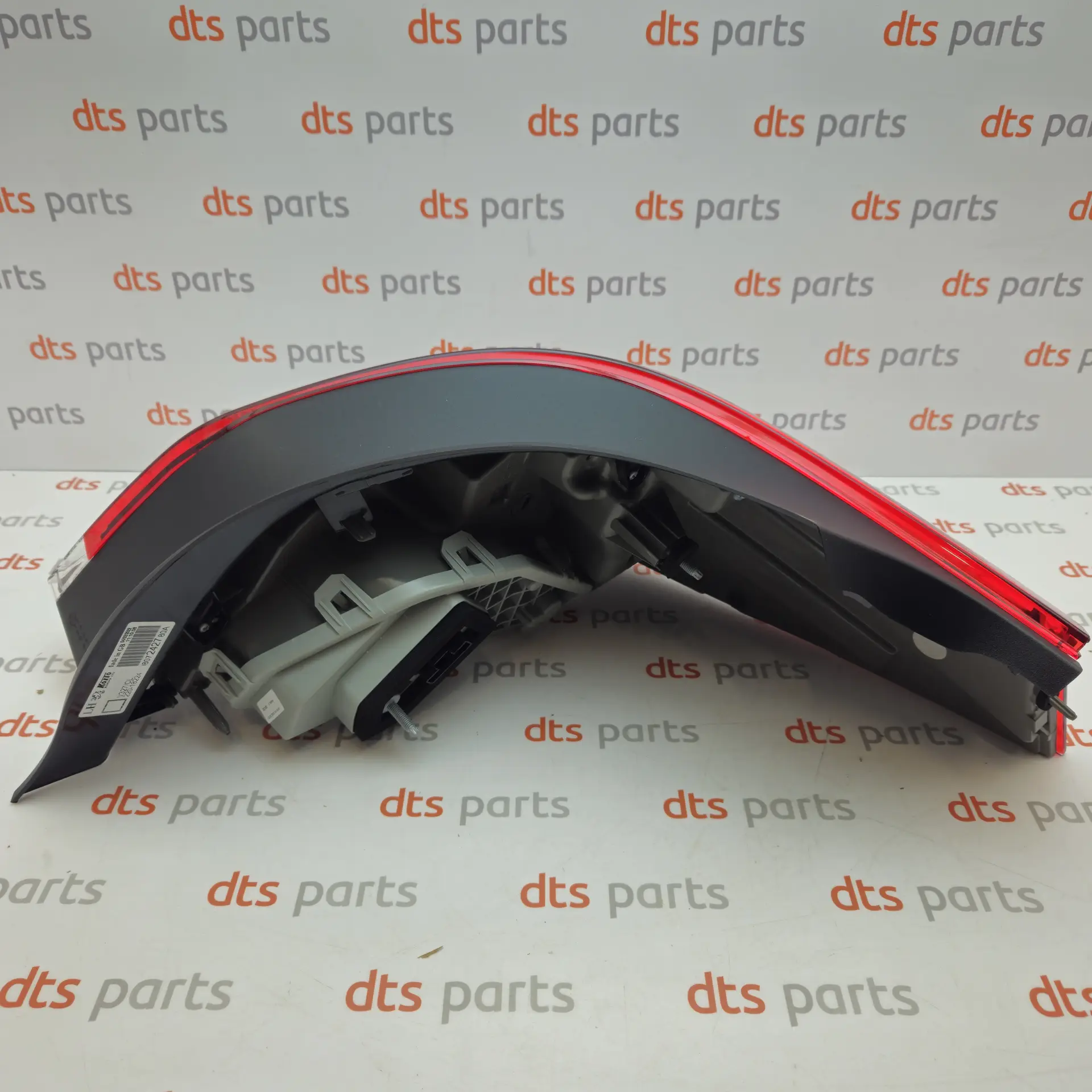 OEM Peugeot 9807242780 – Rear left LED taillight