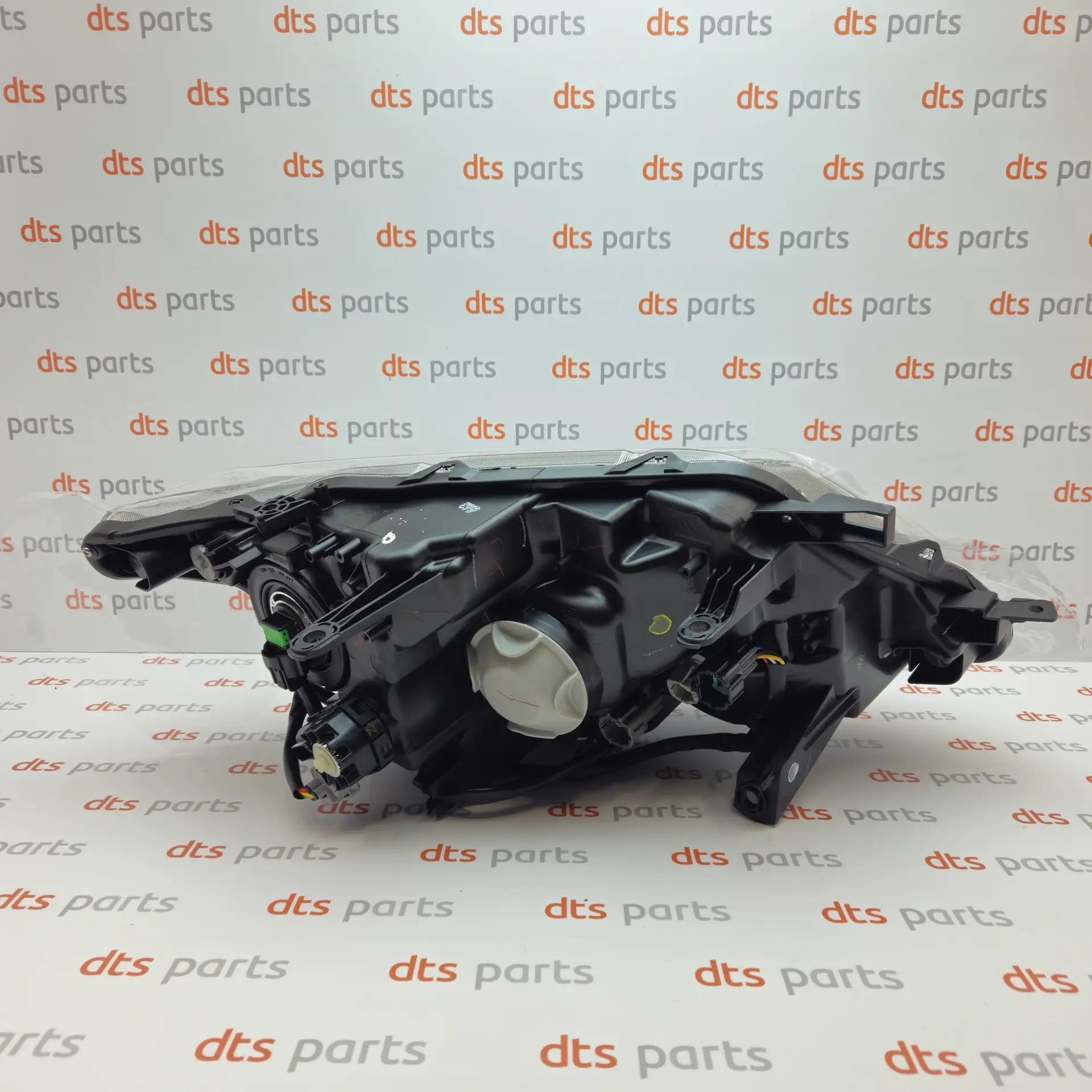 OEM Peugeot 9808572580 – Front right headlight