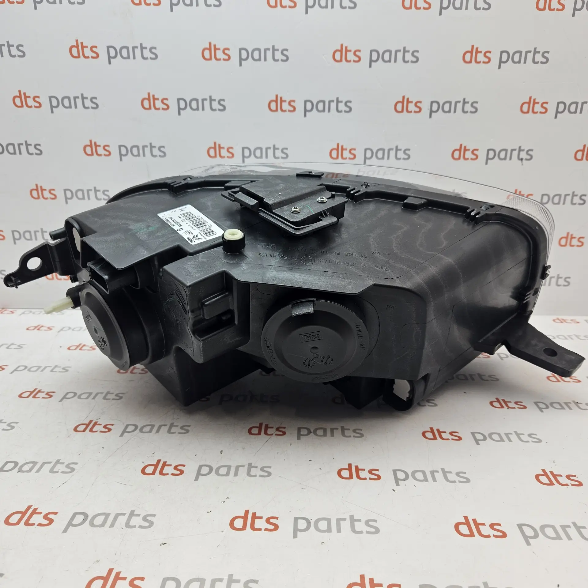 OEM Citroen 9816825180 – Halogen headlight assembly