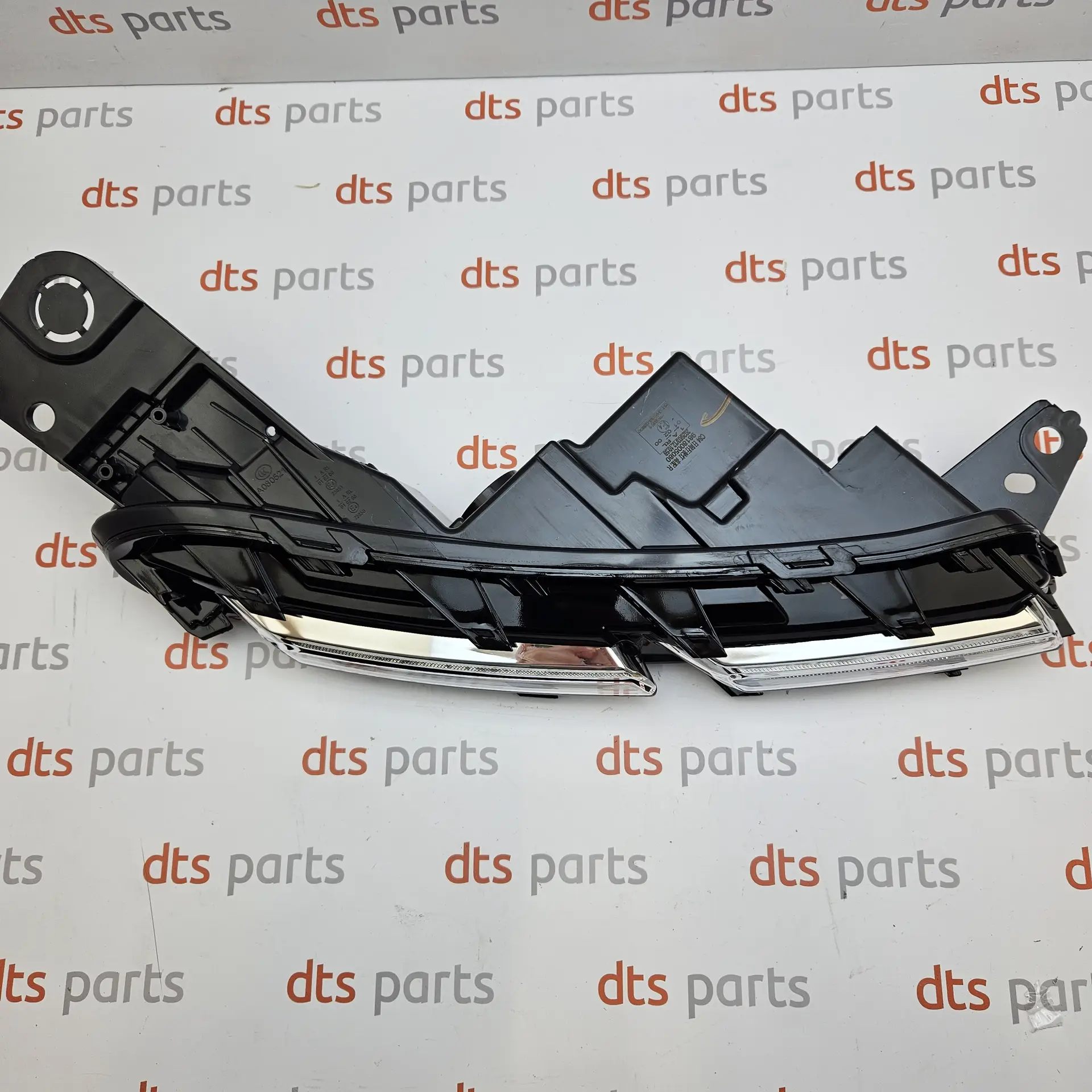 OEM PSA 9818005080 – Front right LED daytime running light & turn signal lamp assembly