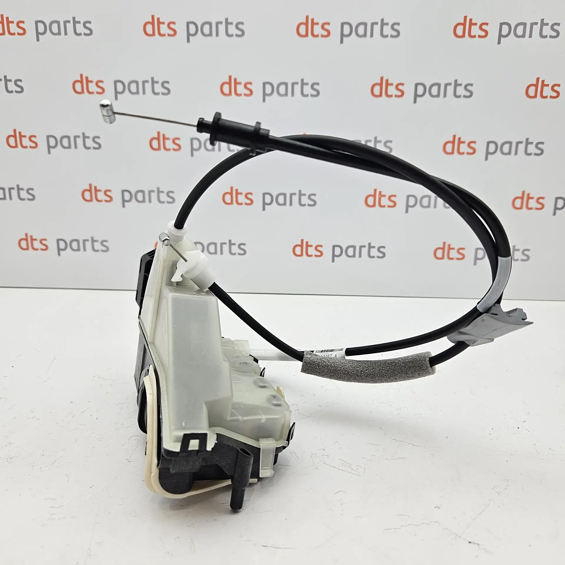 OEM PSA 9819263180 – Front, right door lock