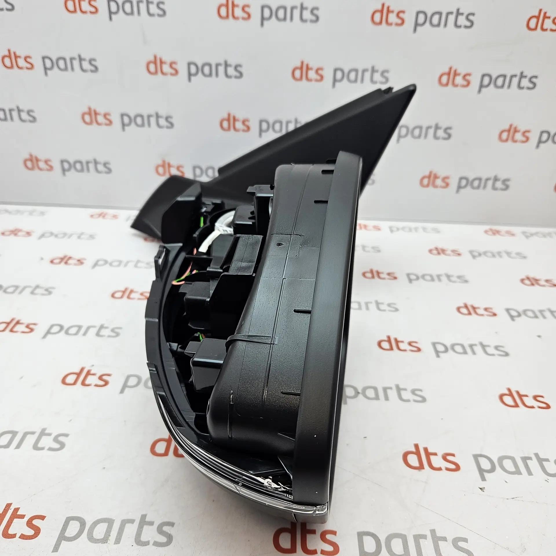 OEM PSA 98260224XT – Left side wing mirror