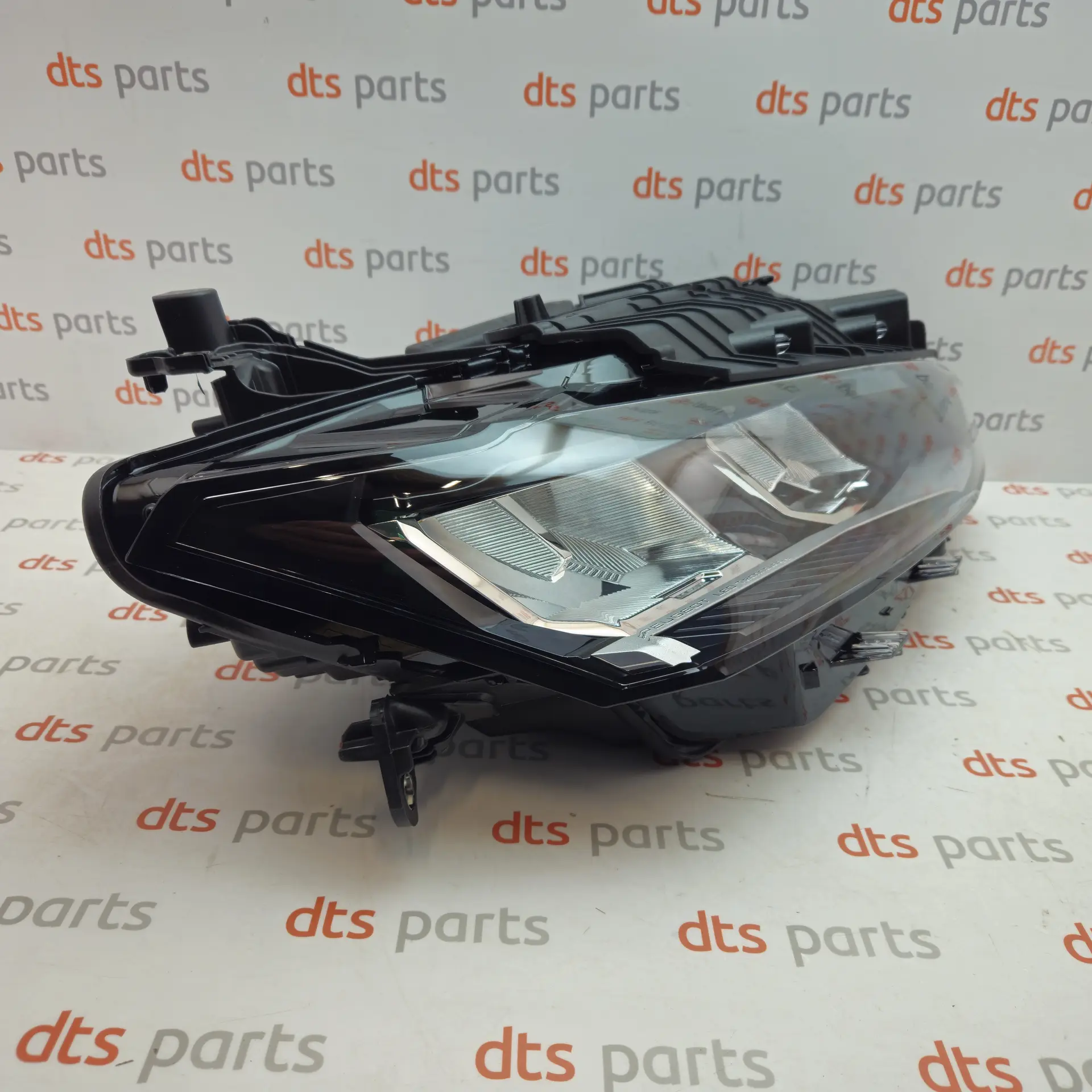 OEM Peugeot 9839286180 – Right front "Eco-LED" headlight assembly