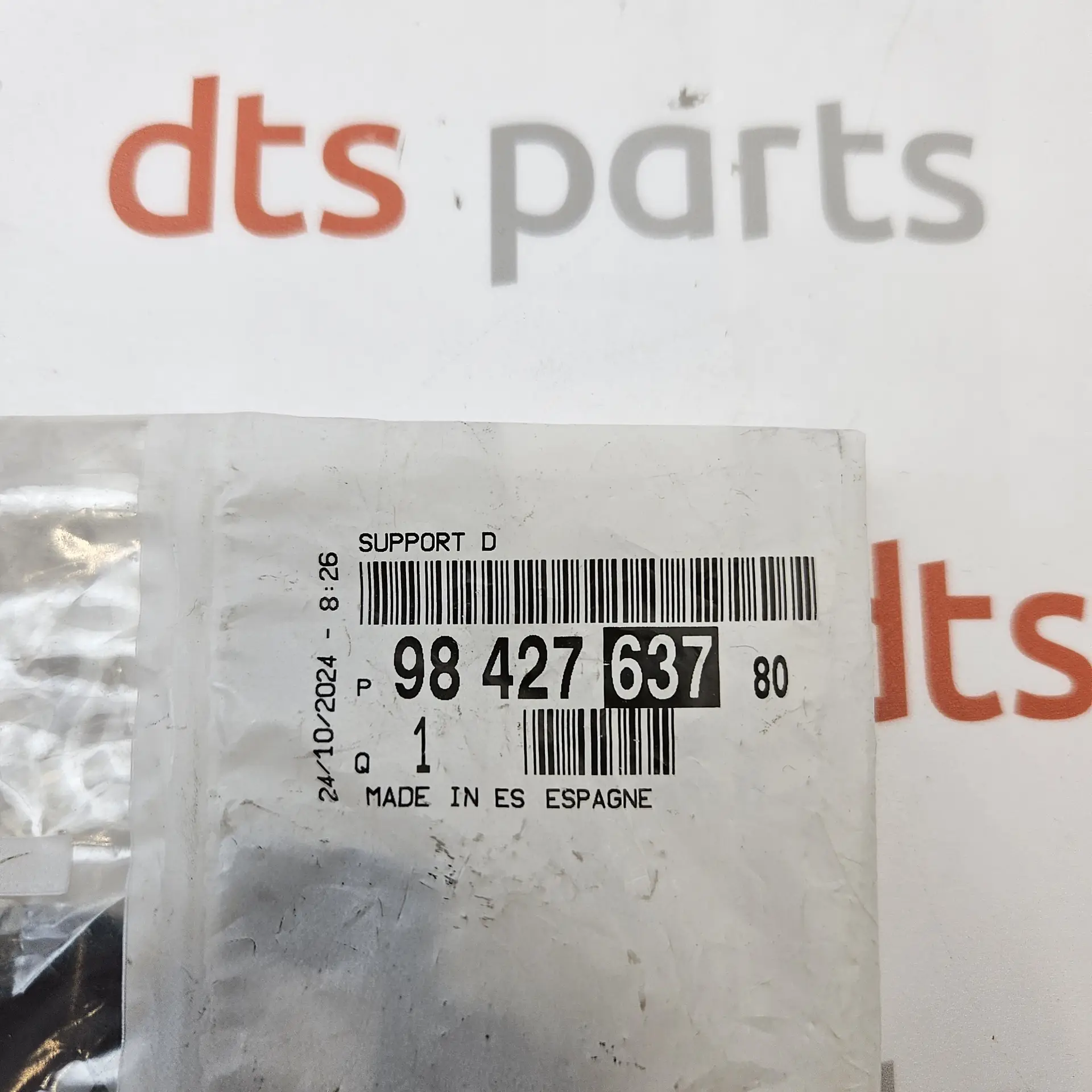 OEM Opel 9842763780 – Front bumper right side braceket