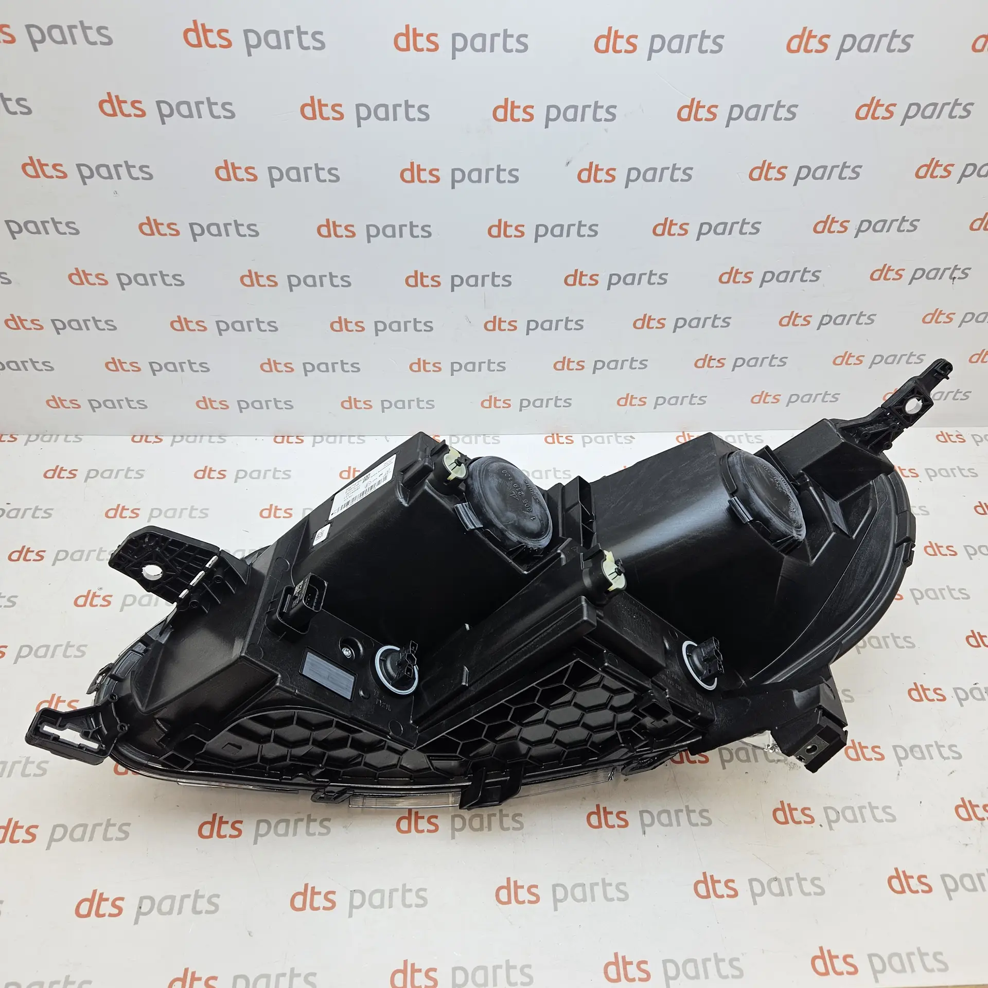 OEM PSA 9847197880 – Front right-hand main halogen headlight assembly