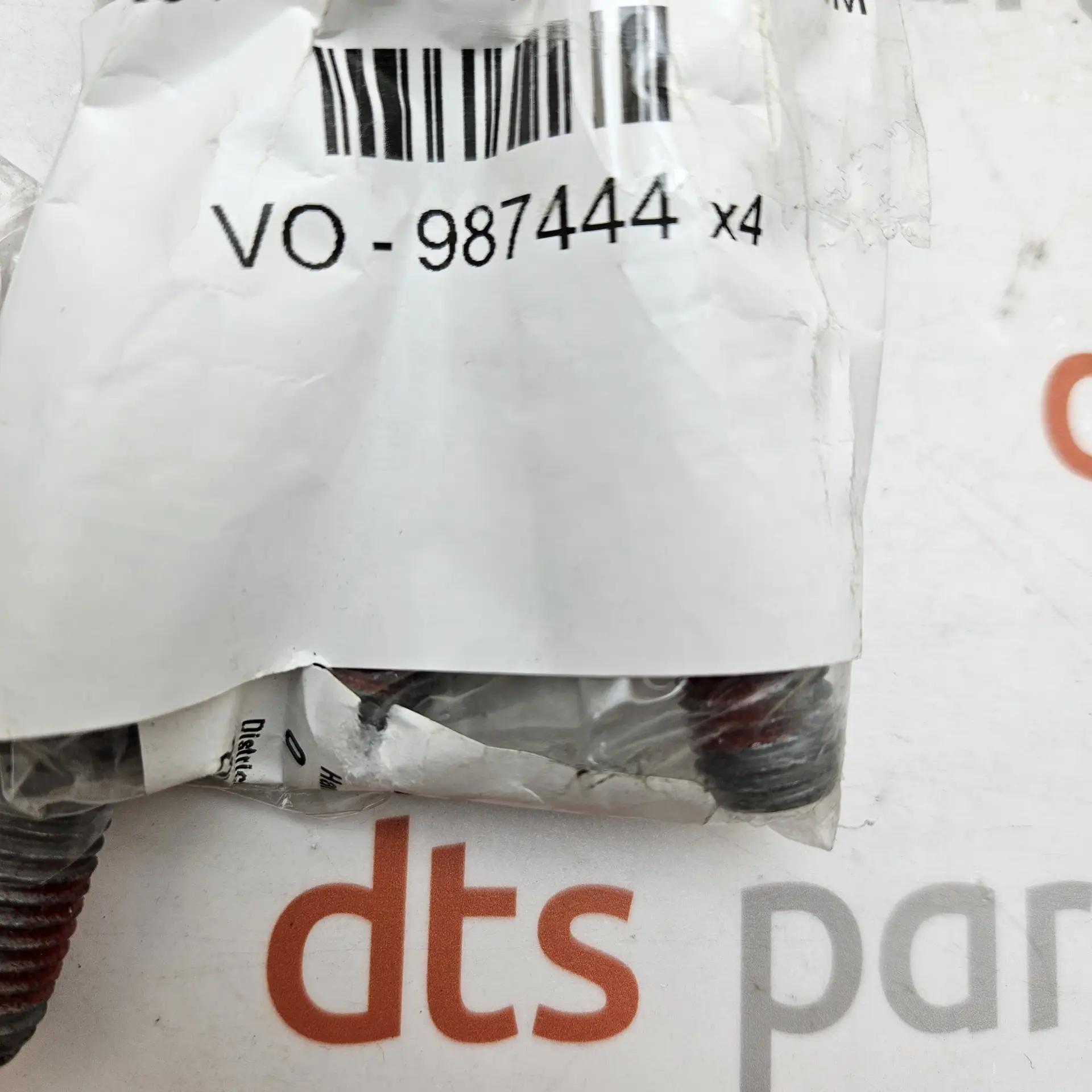 OEM Volvo 987444 – Suspension cross-member bolt