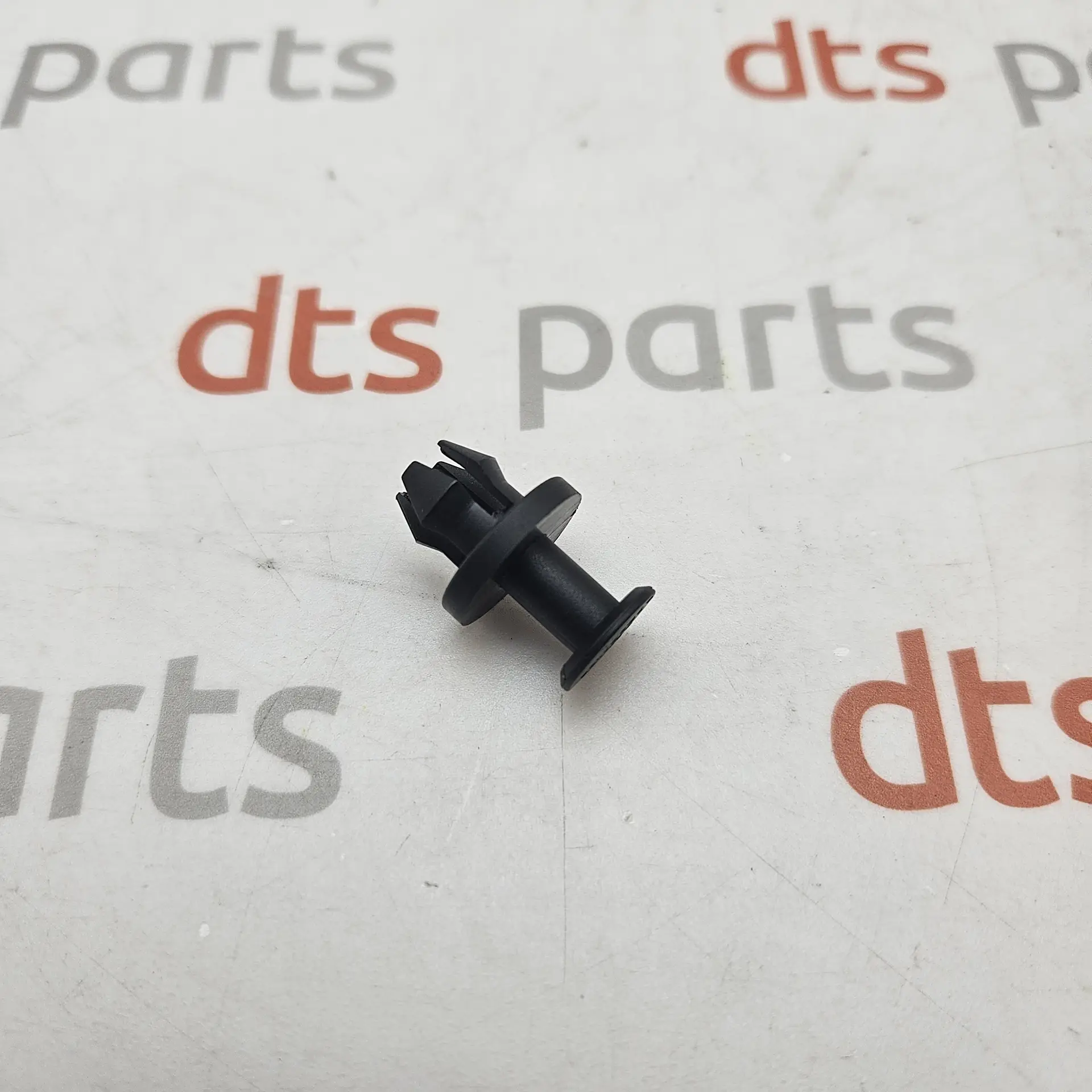 OEM Porsche 99959151740 – Rivet