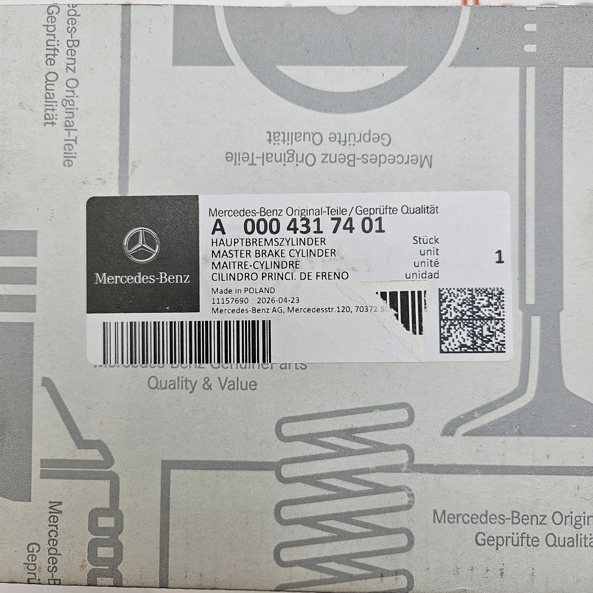 OEM Mercedes Benz A0004317401 – Brake master cylinder assembly