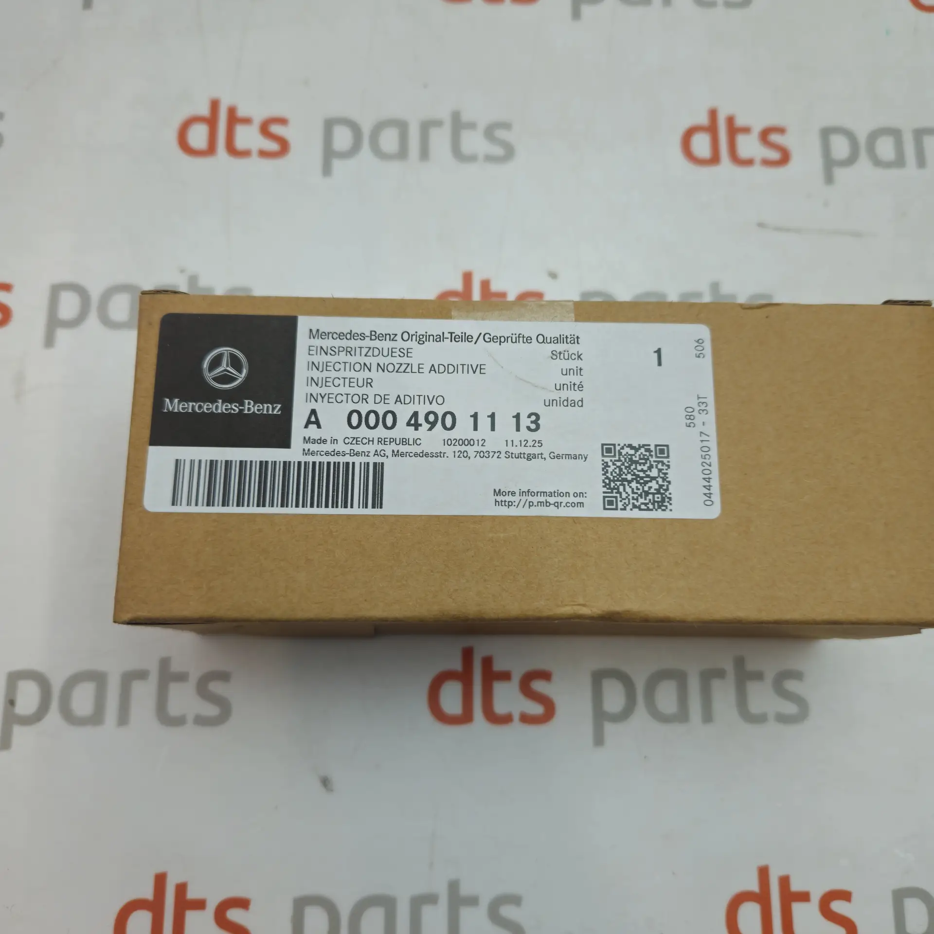 OEM Mercedes A0004901113 – AdBlue injector