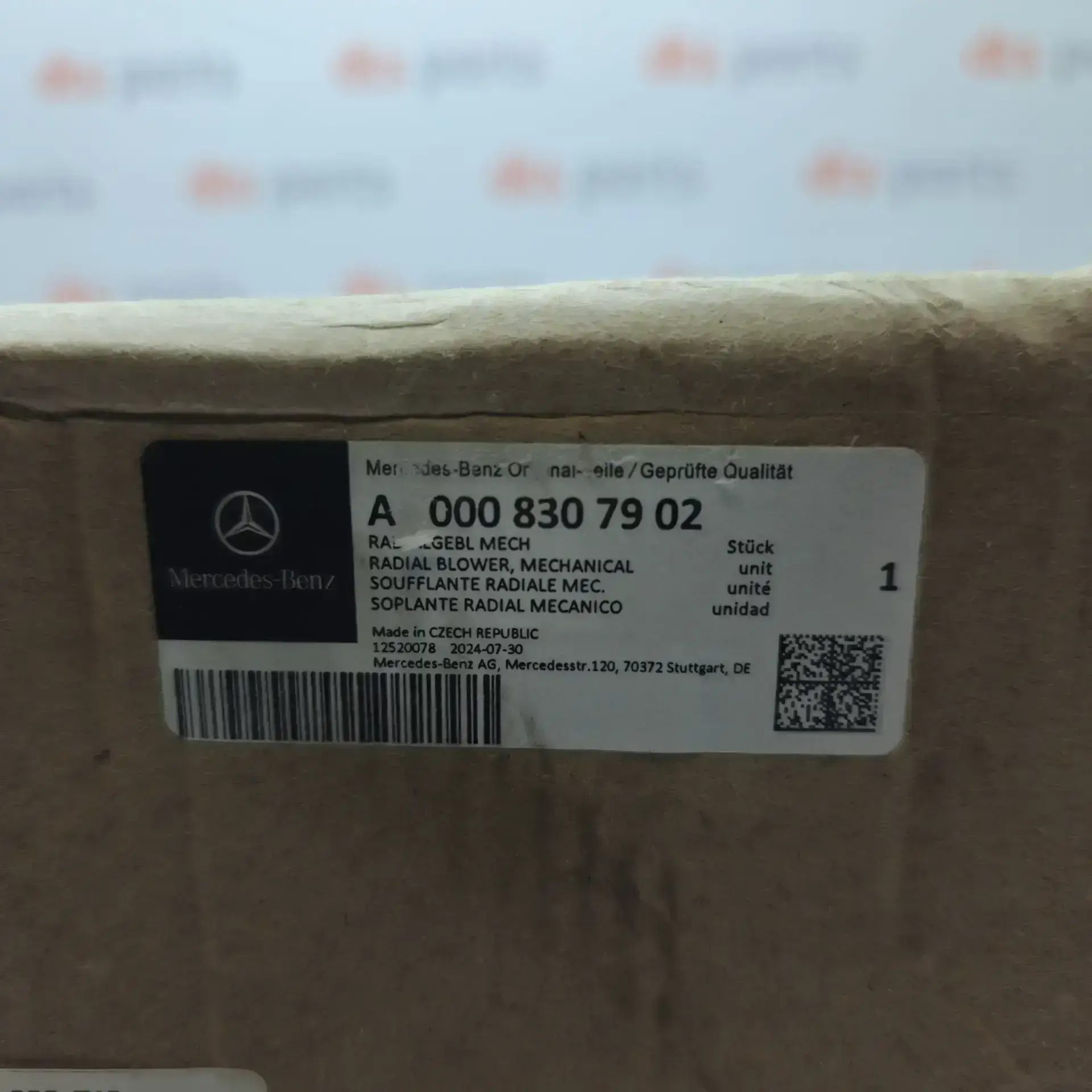 OEM Mercedes A0008307902 – Heater blower fan