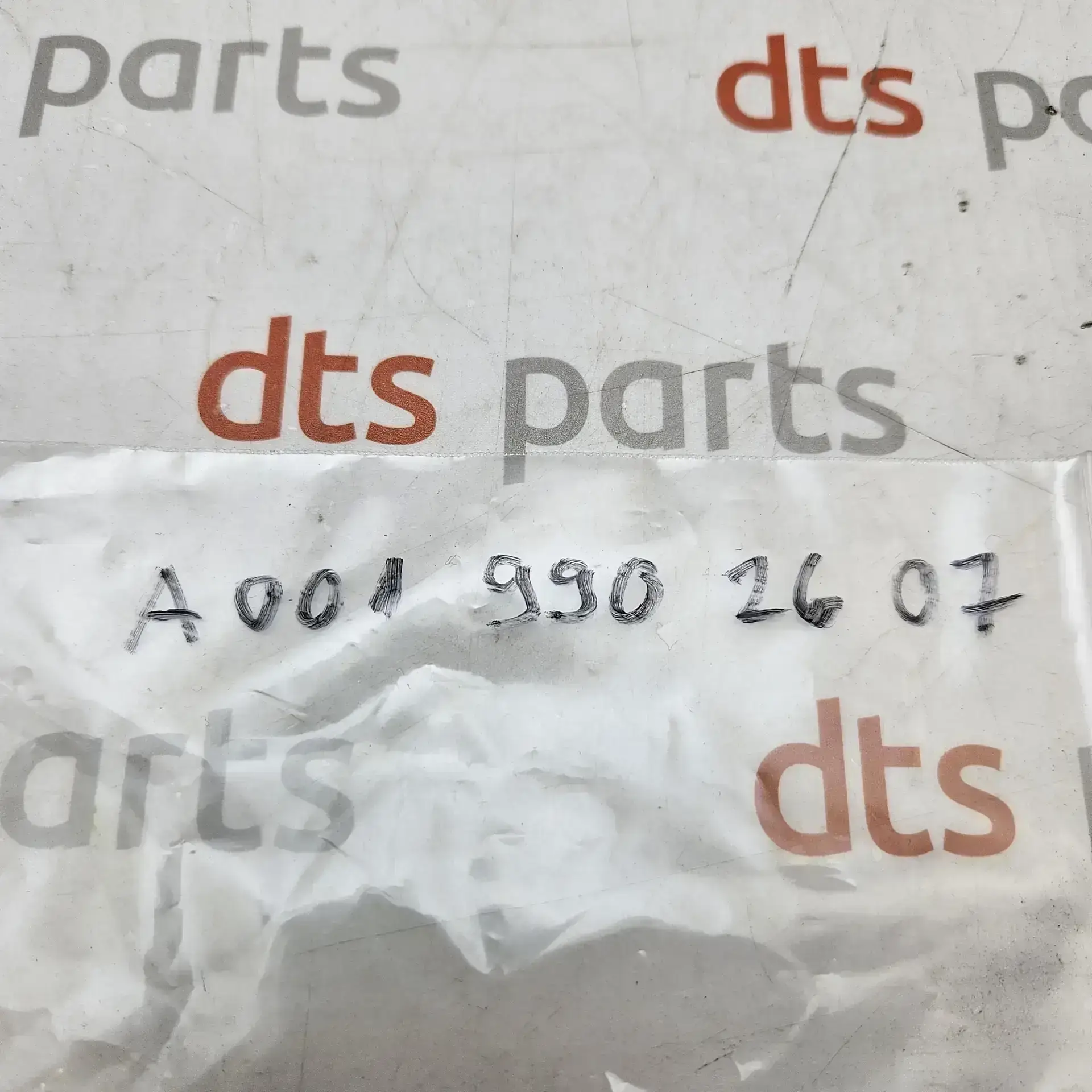 OEM Mercedes A0019902607 – Bolt