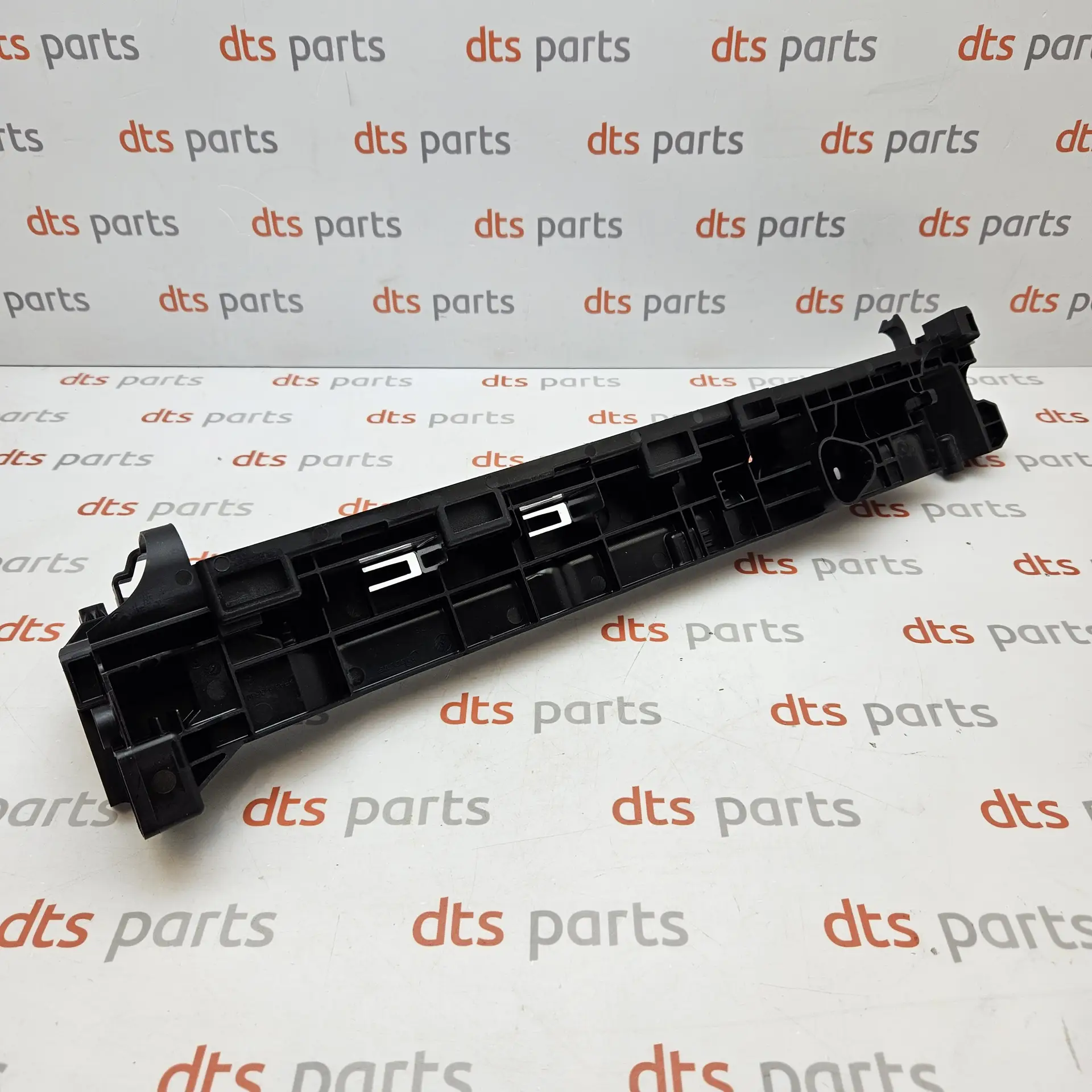 OEM Mercedes A099504421864 – Right side radiator bracket