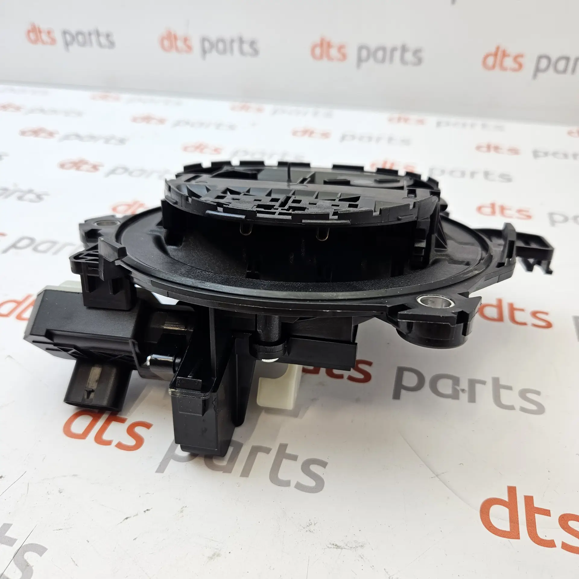 OEM Mercedes Benz A0997504600 – Tailgate exterior release handle assembly