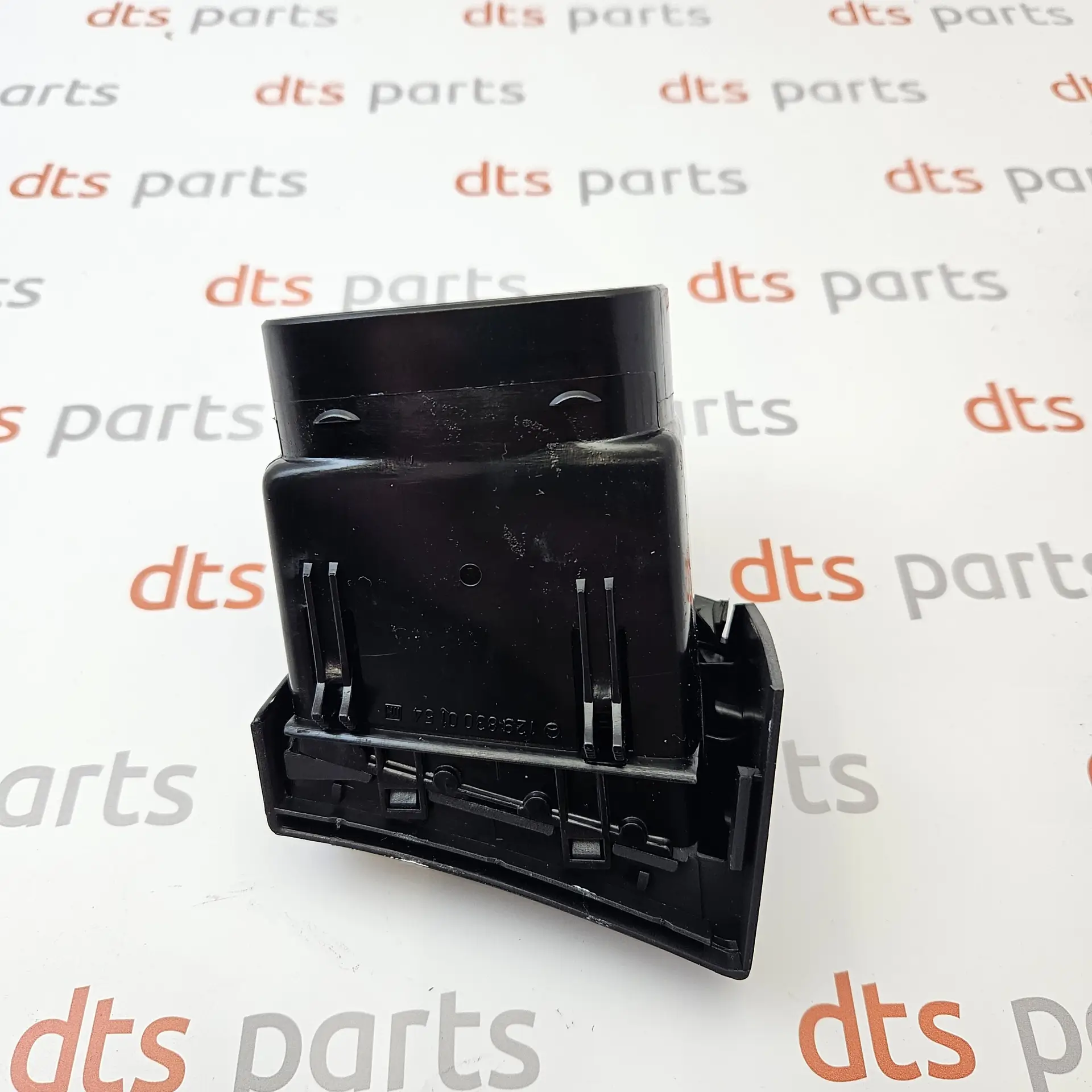 OEM Mercedes Benz A12983001549115 – Front dashboard side air vent