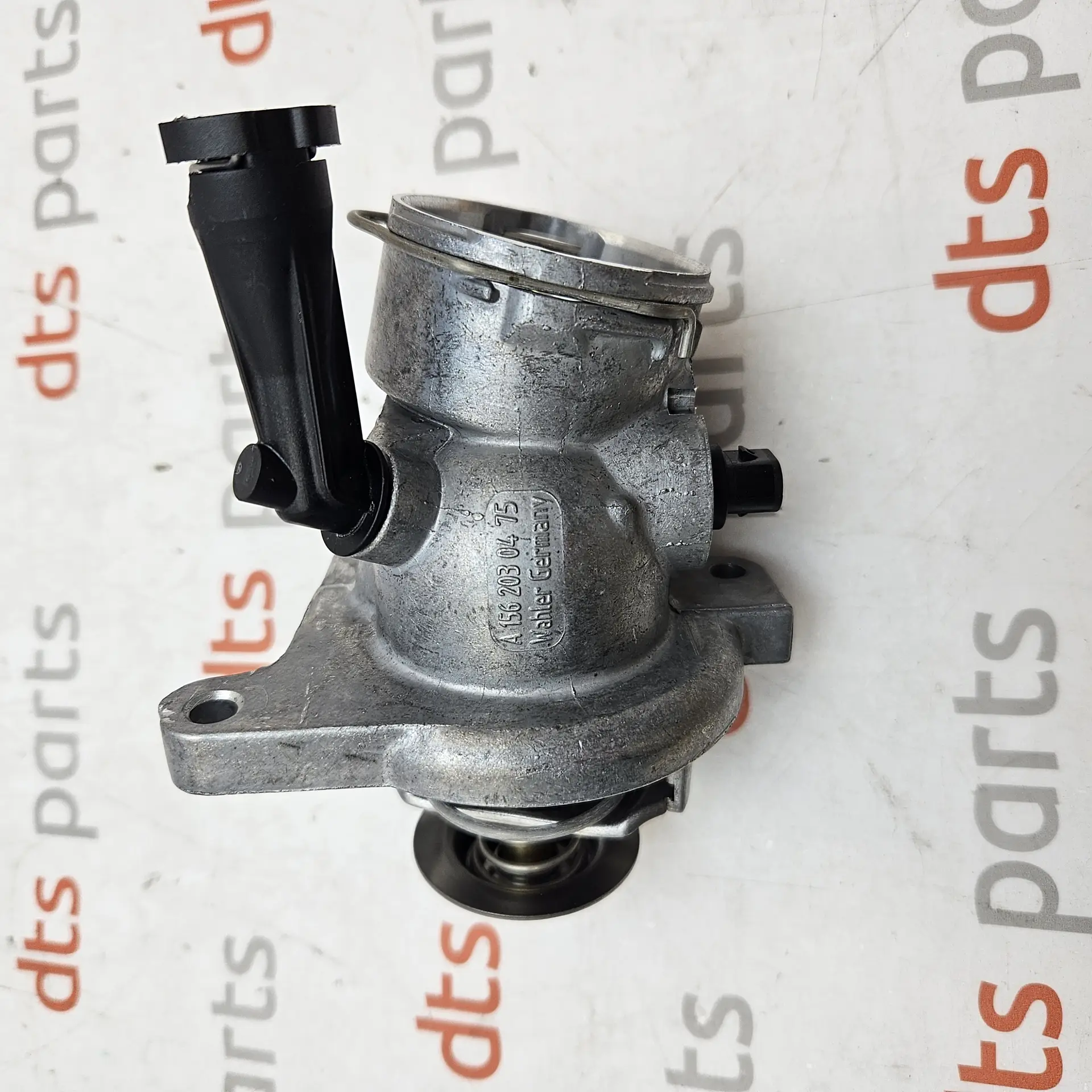 OEM Mercedes Benz A1562030475 – Engine coolant water line metal bypass pipe