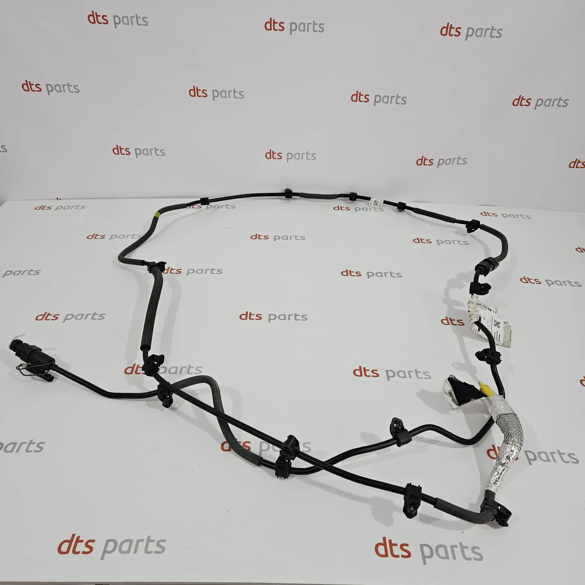OEM Mercedes A1664702224 – Fuel line