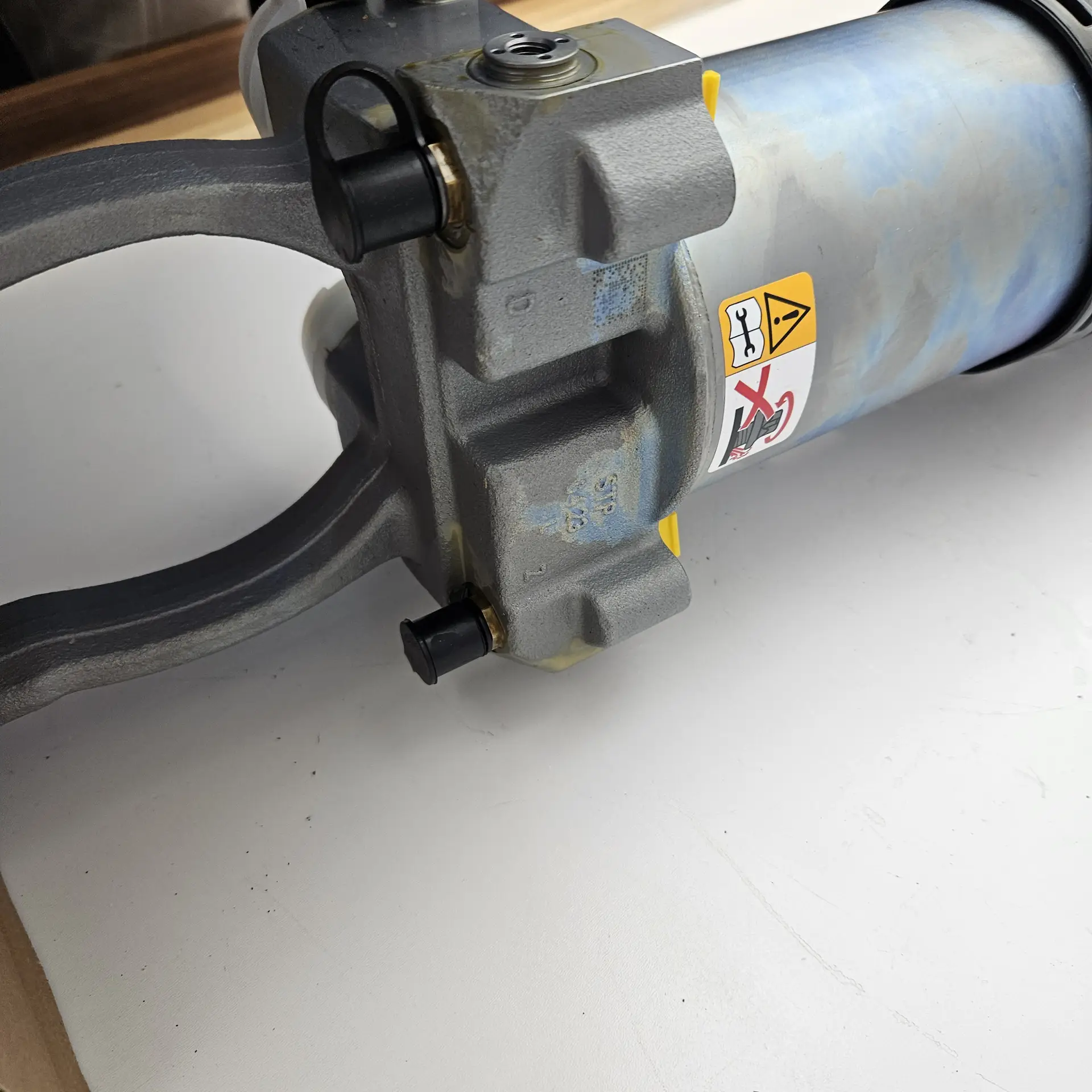OEM Mercedes Benz A1673203005 – Air suspension shock absorber