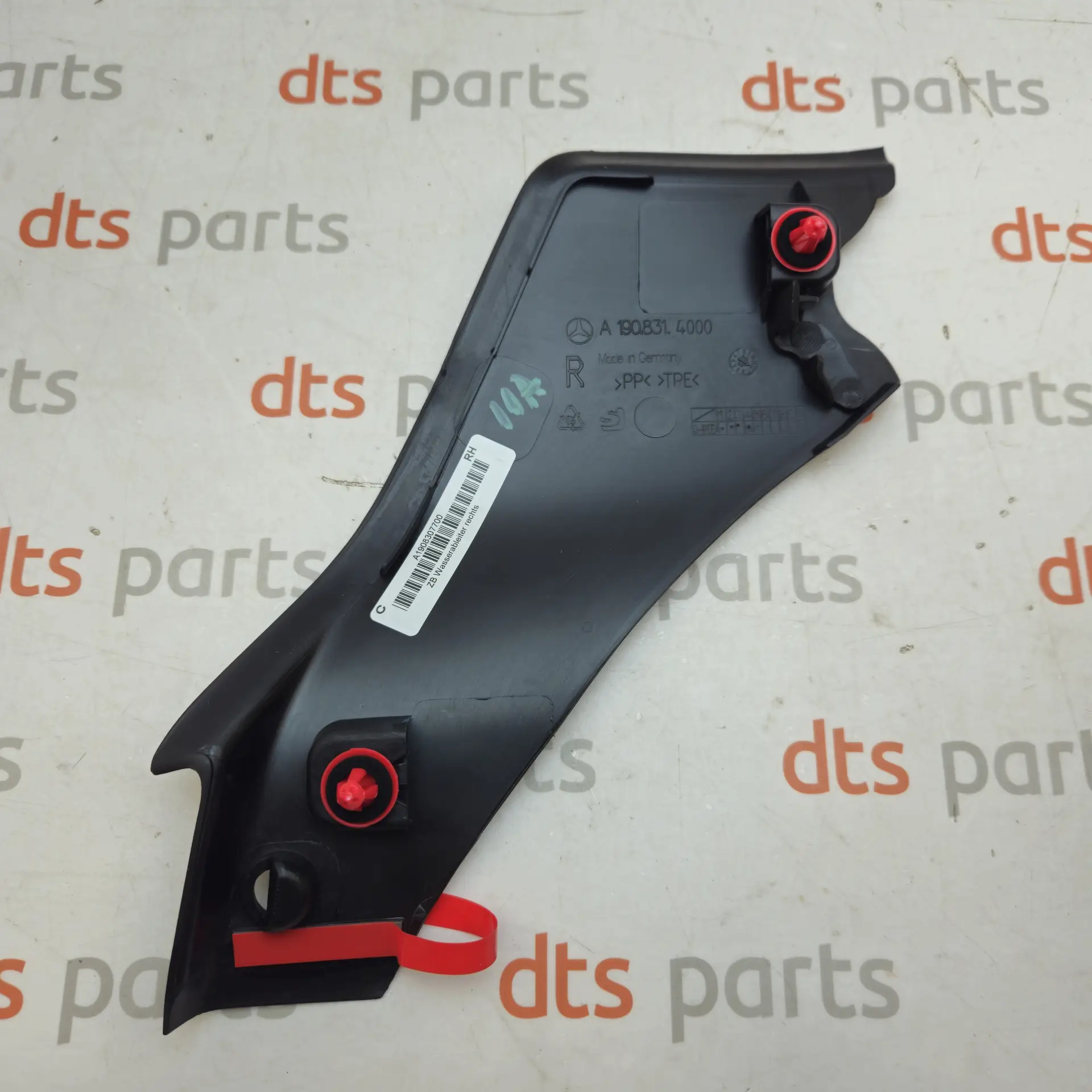 OEM Mercedes Benz A1908307700 – Rear right suspension control arm stone deflector